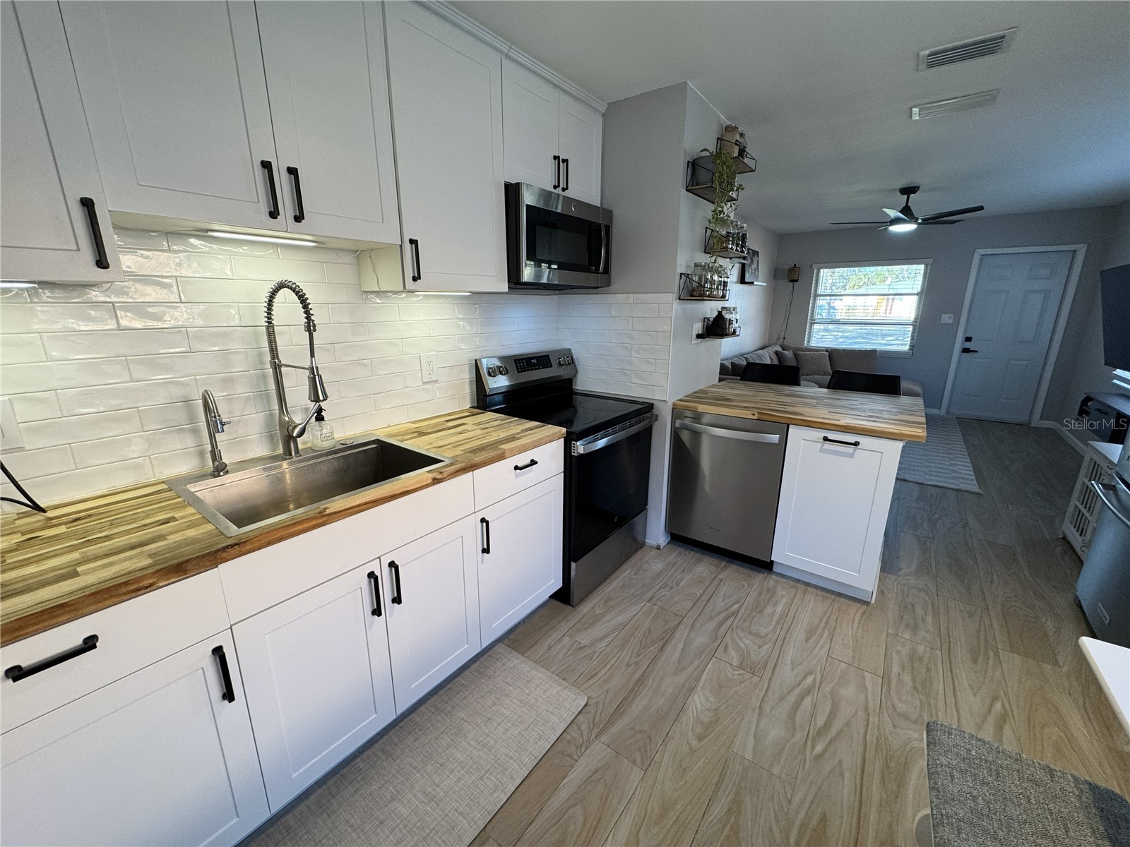 1863 Pasadena Drive Dunedin FL 34698 TB8466797 image11