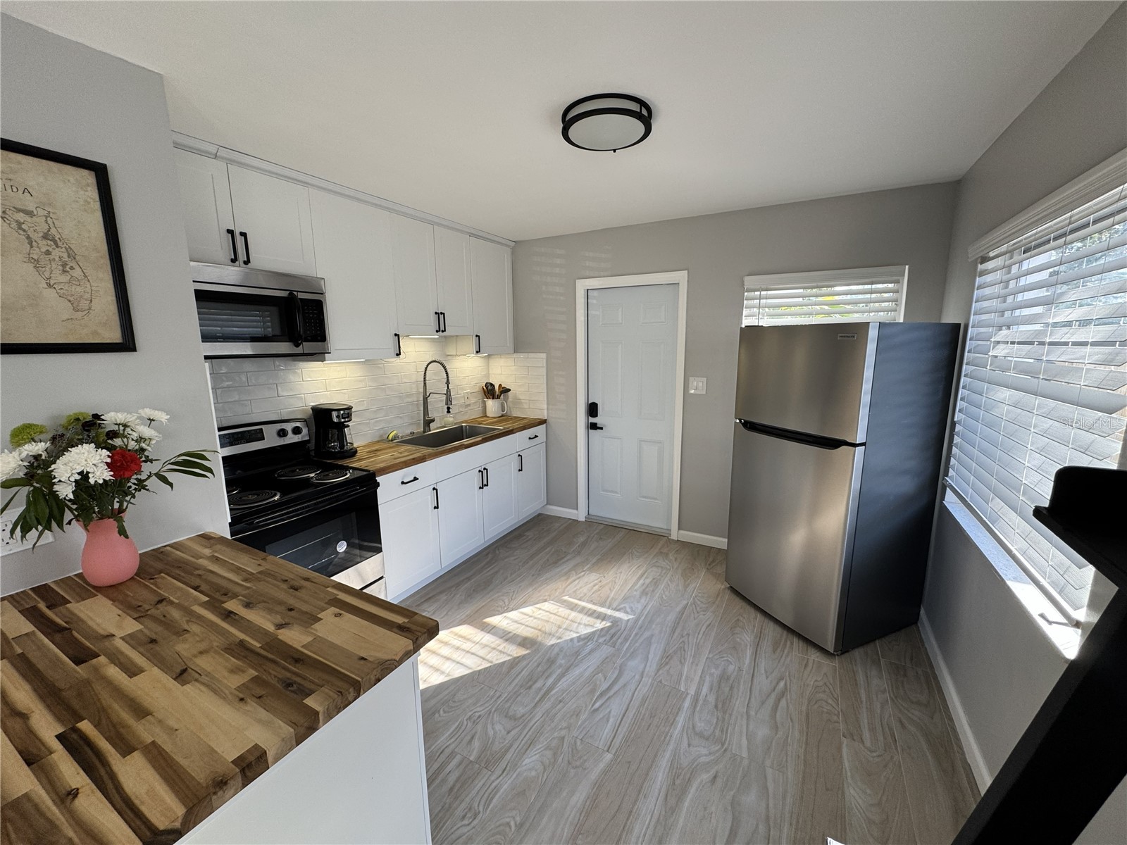 1863 Pasadena Drive Dunedin FL 34698 TB8466797 image3