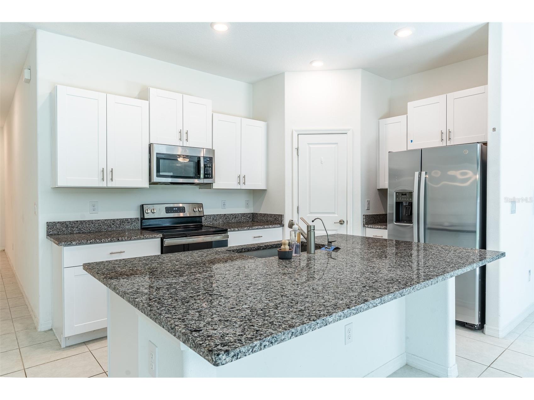 1863 Yellow Trail Lakeland FL 33801 L4963166 image5