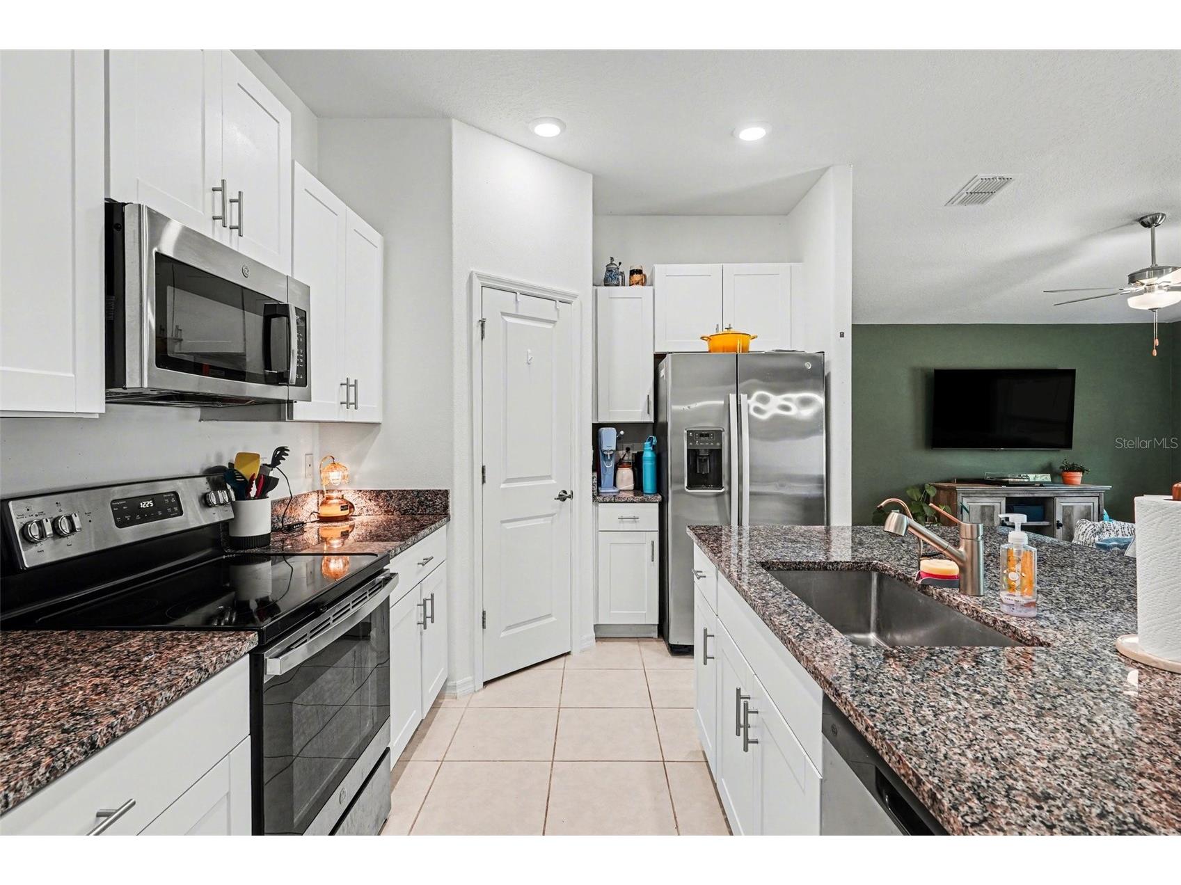 1863 Yellow Trail Lakeland FL 33801 TB8499832 image12