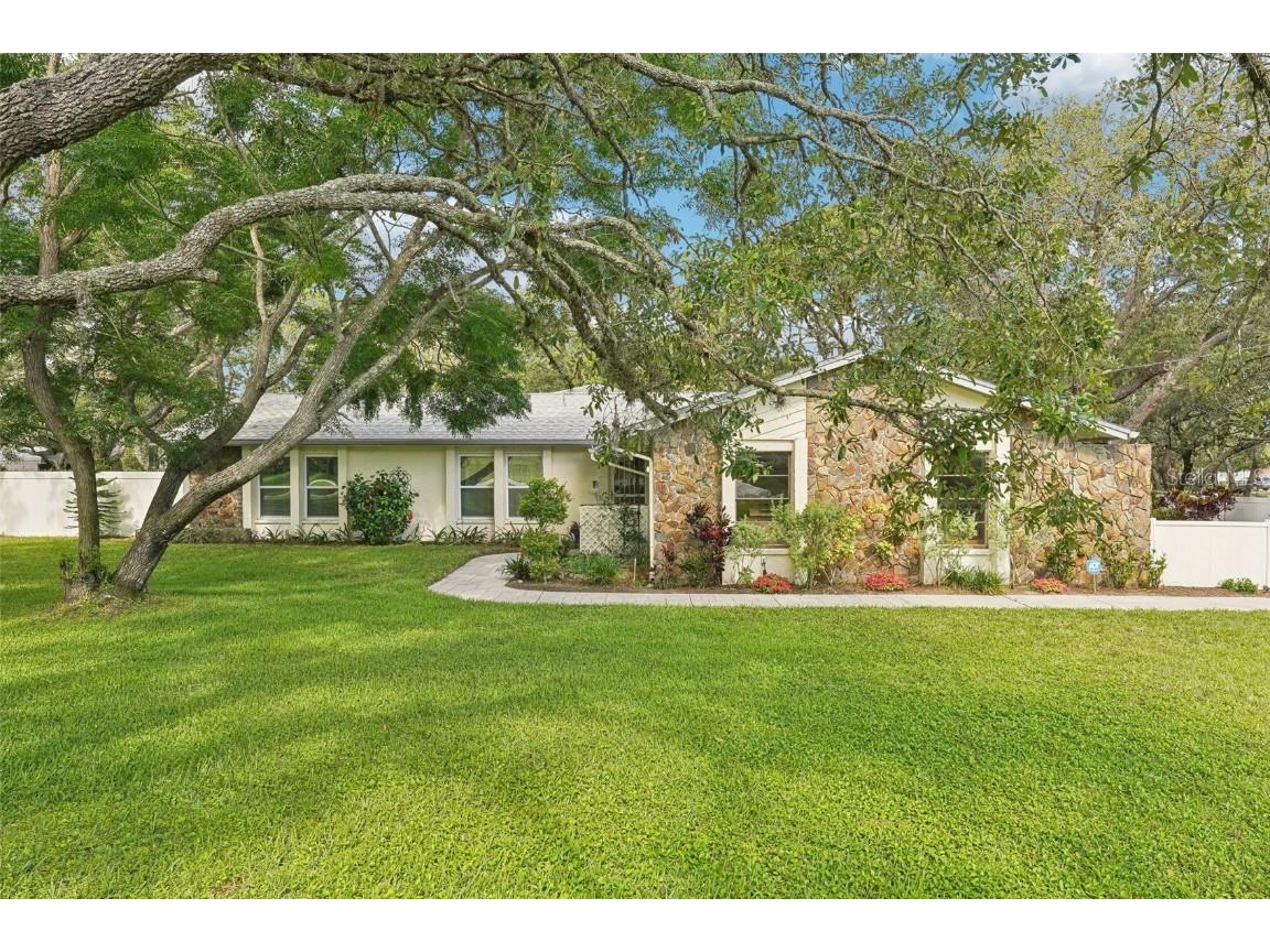 18633 Oak Way Drive Hudson FL 34667 W7875207 image1