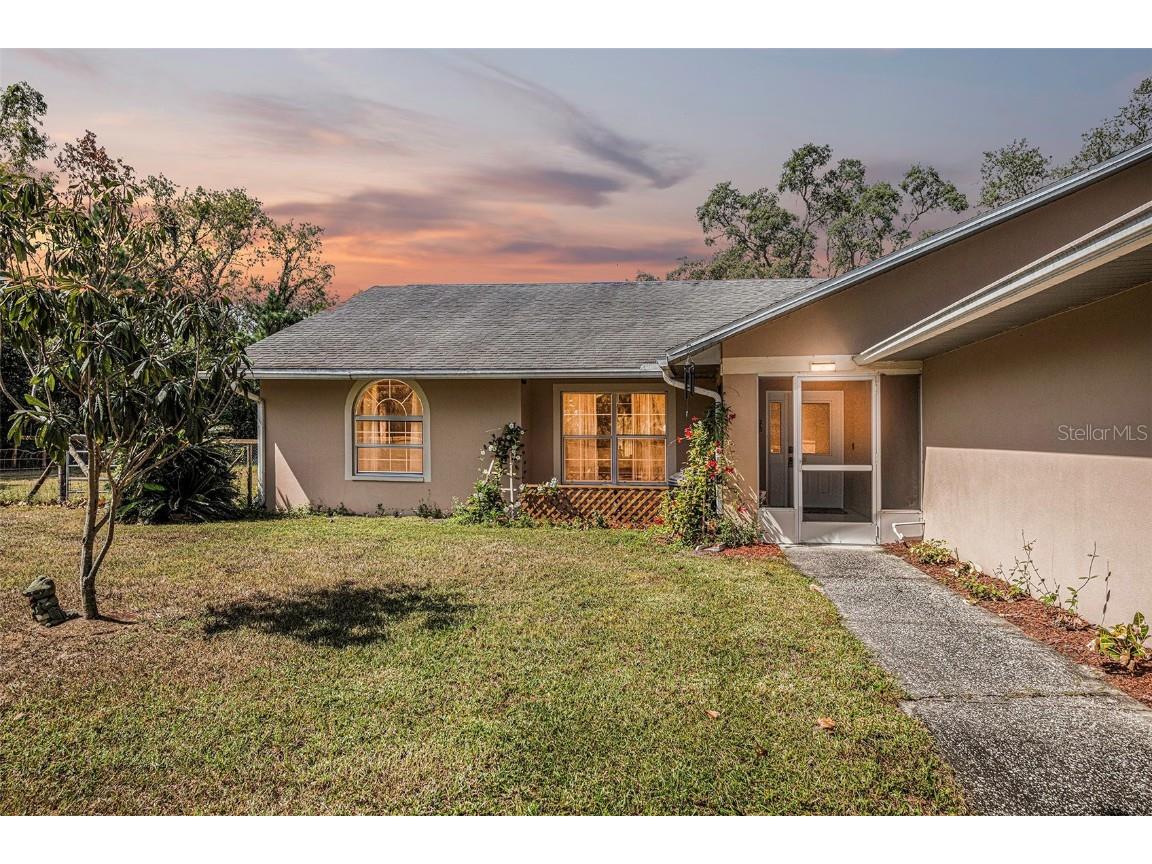 18639 Coats Street Spring Hill FL 34610 W7858547 image1