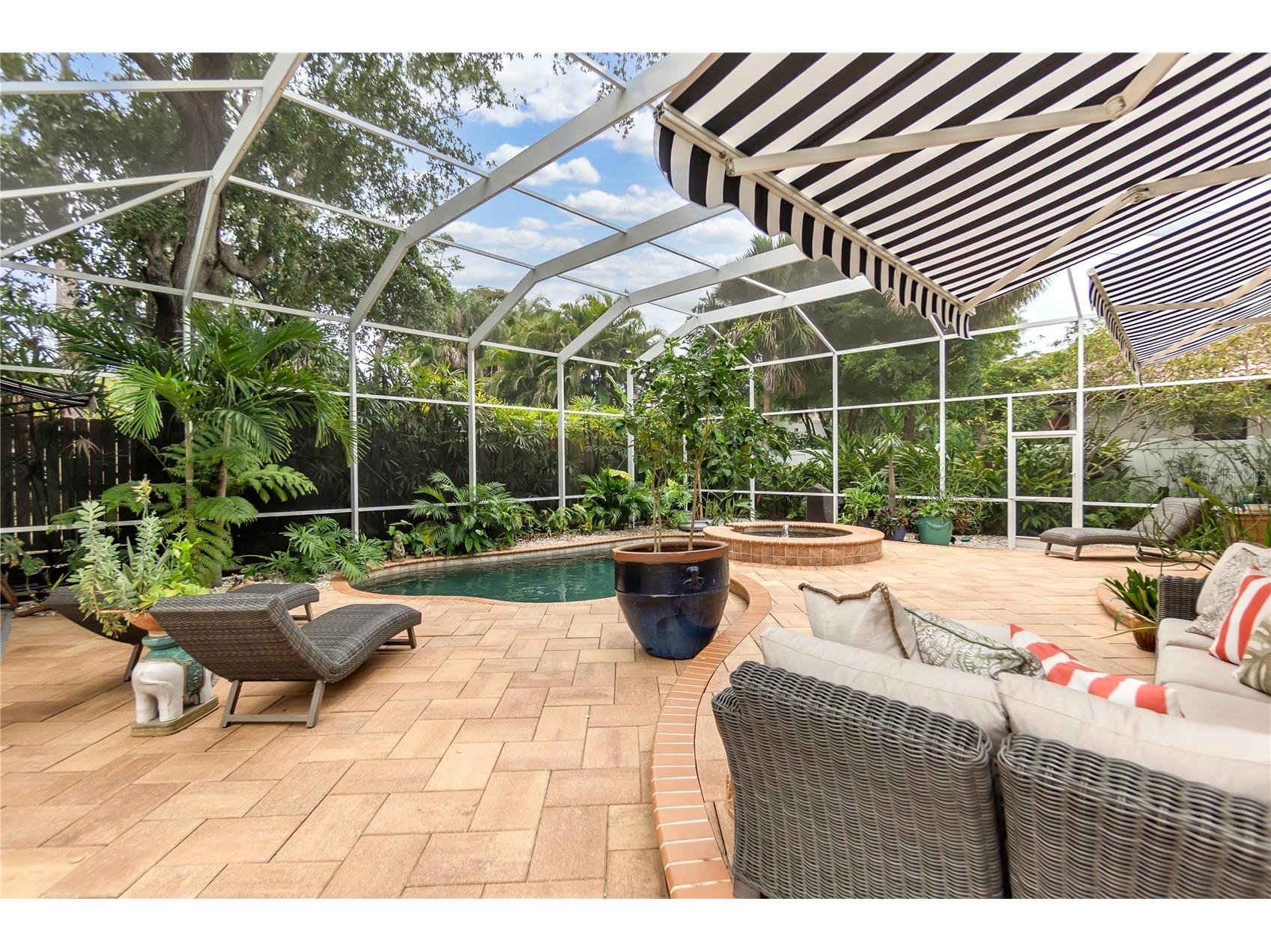 1864 Clematis St Street Sarasota FL 34239 A4696114 image40