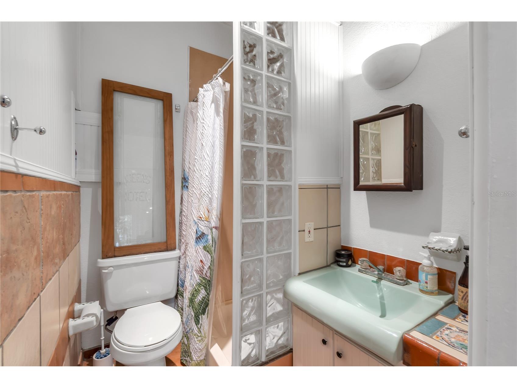 1864 Clematis St Street Sarasota FL 34239 A4696114 image45