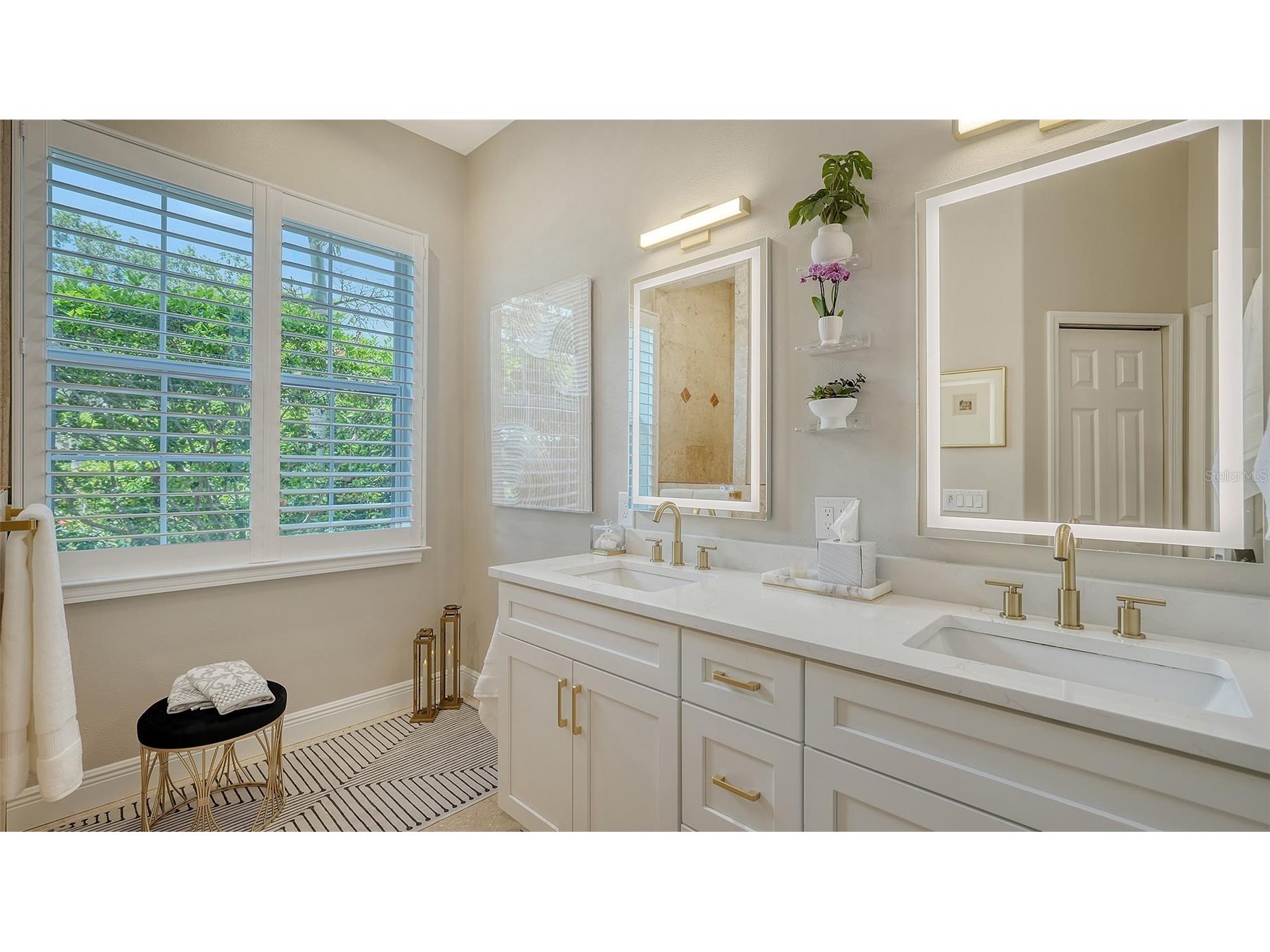 1864 Goldenrod Street Sarasota FL 34239 A4676645 image21