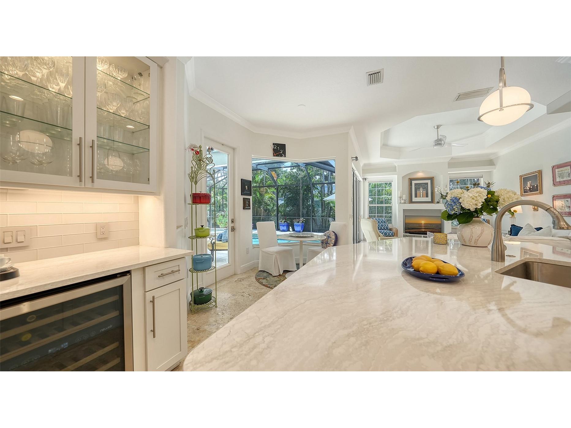 1864 Goldenrod Street Sarasota FL 34239 A4676645 image6