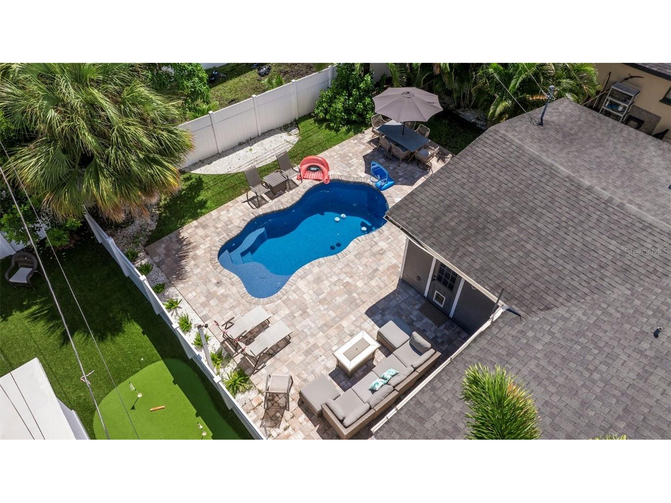 1864 New Hampshire Avenue NE Saint Petersburg FL 33703 TB8300450 image1