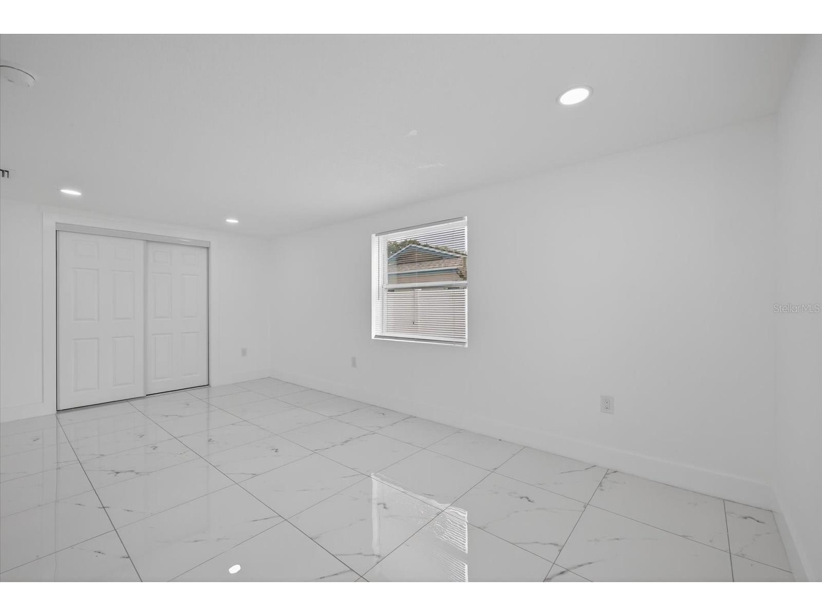 1864 Paradise Lane Clearwater FL 33756 TB8492743 image17