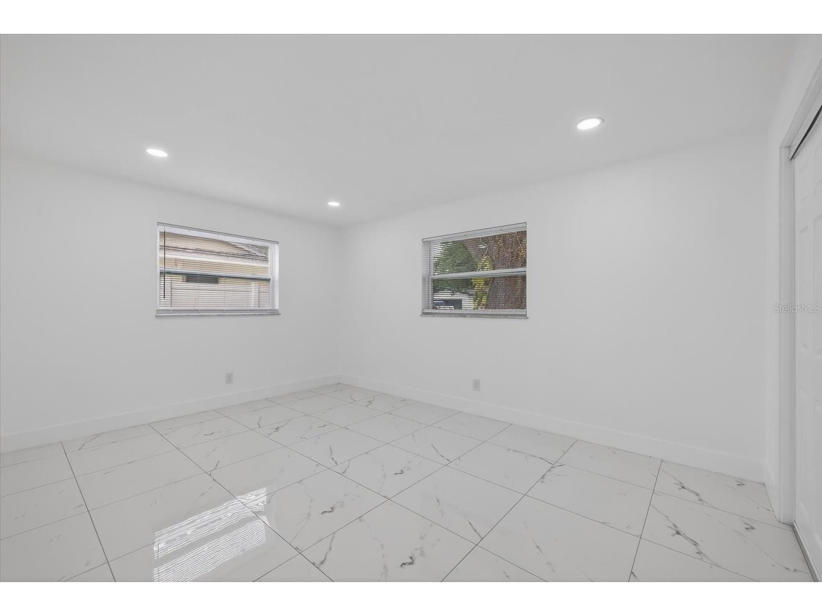 1864 Paradise Lane Clearwater FL 33756 TB8492743 image22