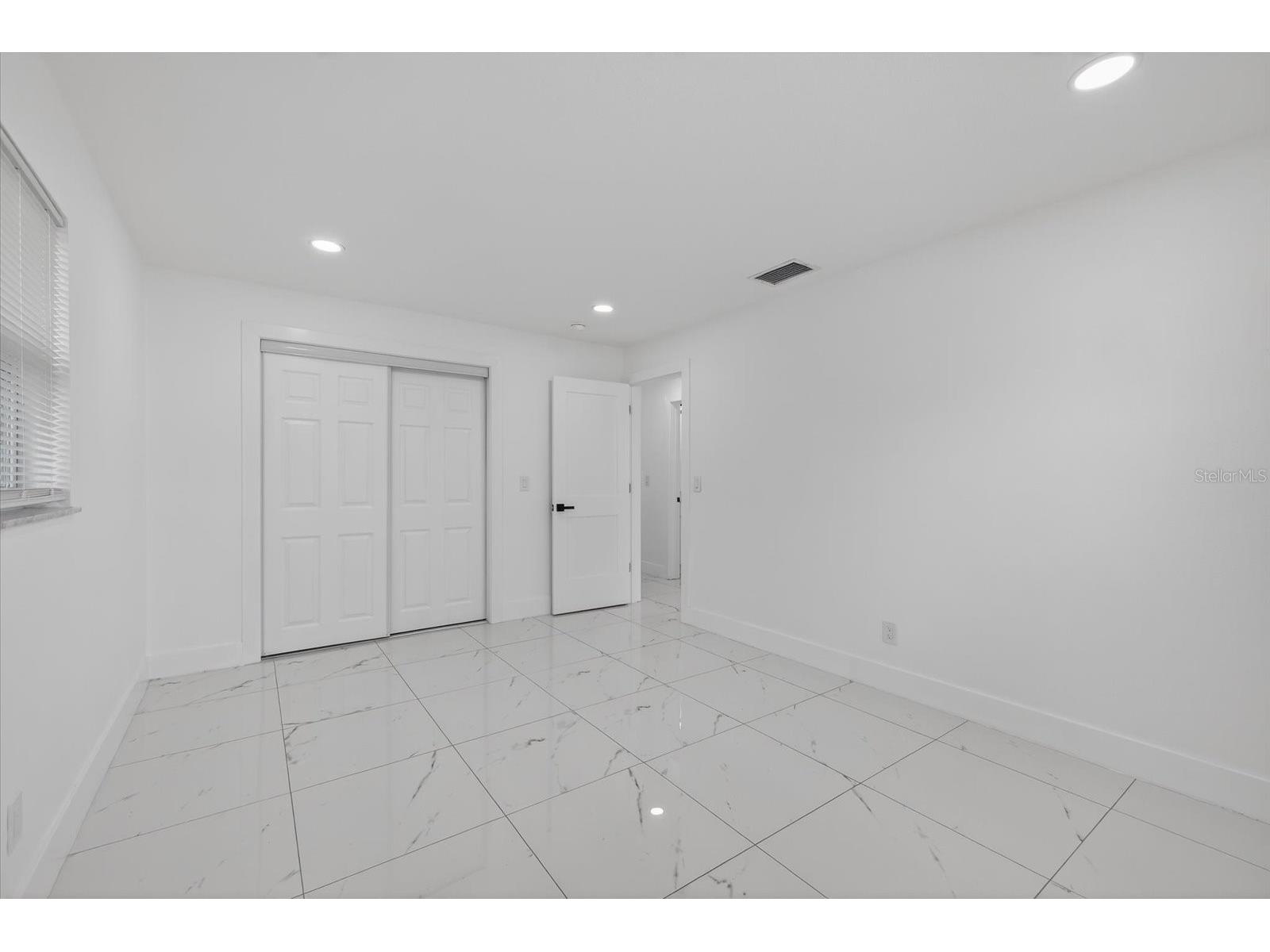 1864 Paradise Lane Clearwater FL 33756 TB8492743 image23