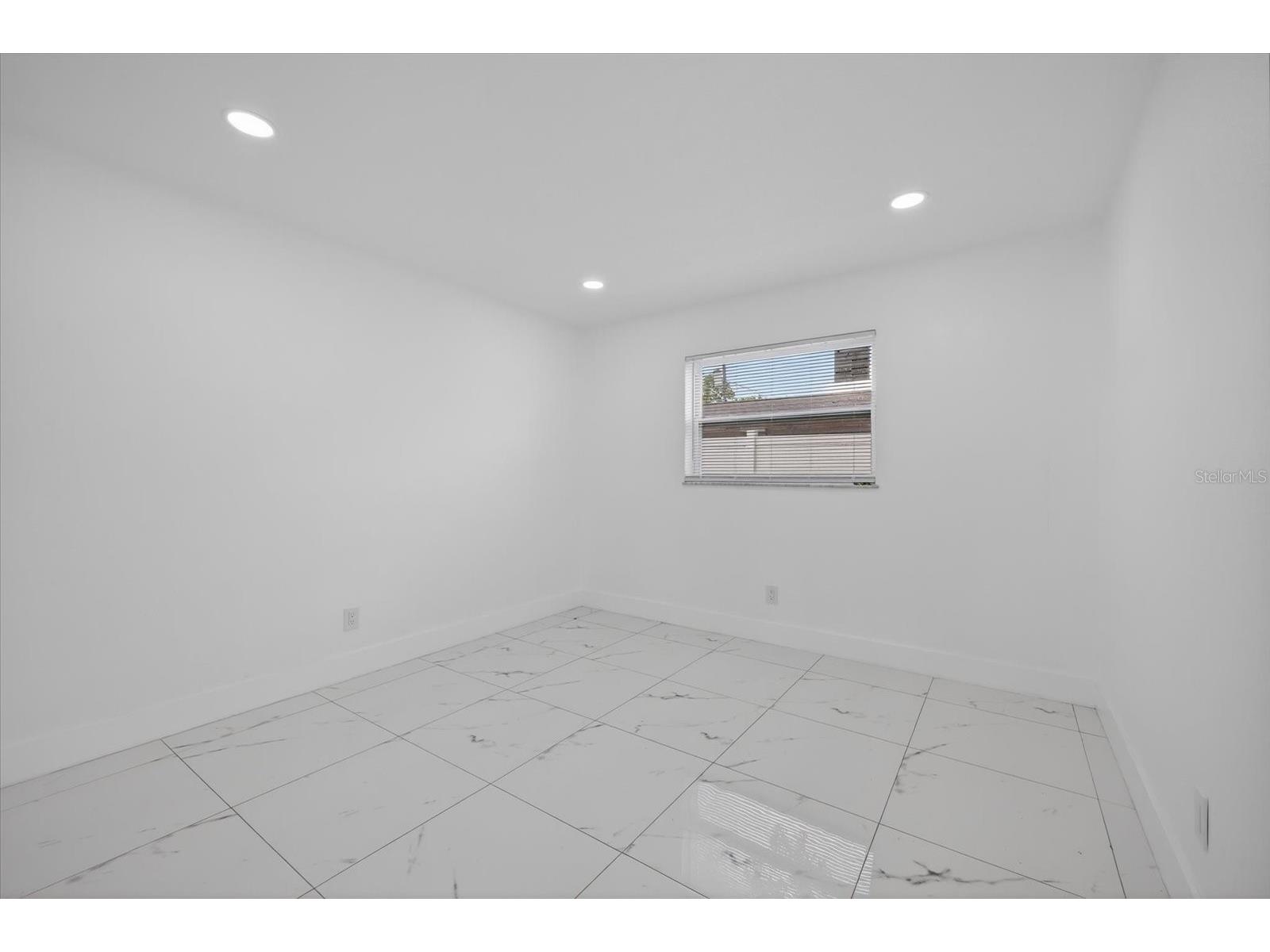 1864 Paradise Lane Clearwater FL 33756 TB8492743 image25