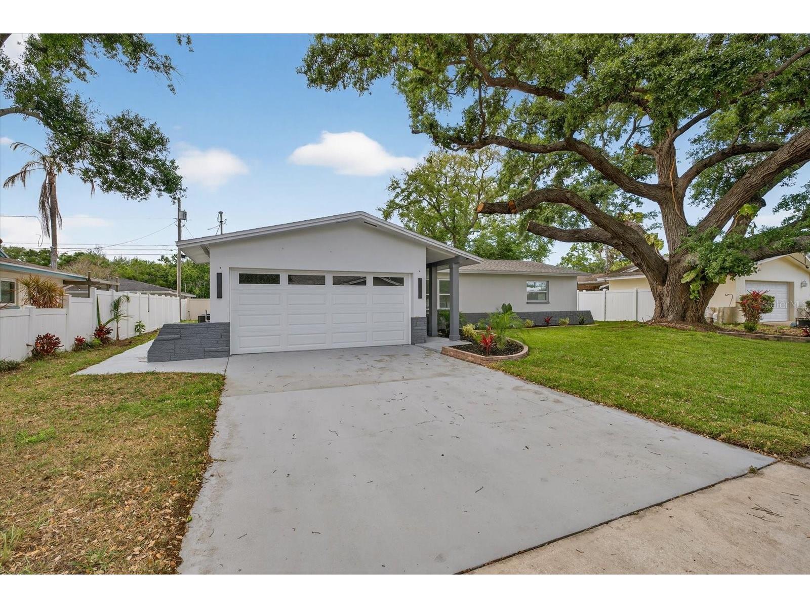 1864 Paradise Lane Clearwater FL 33756 TB8492743 image3