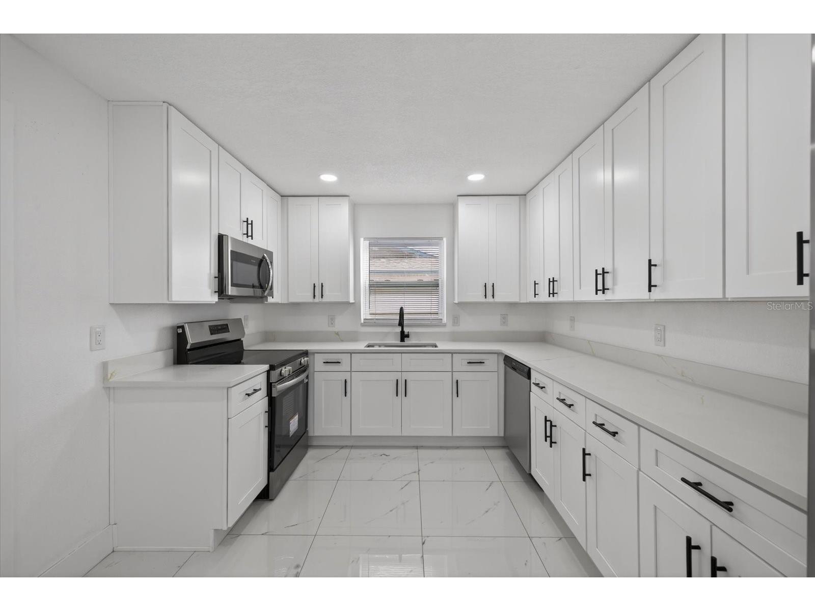 1864 Paradise Lane Clearwater FL 33756 TB8492743 image31