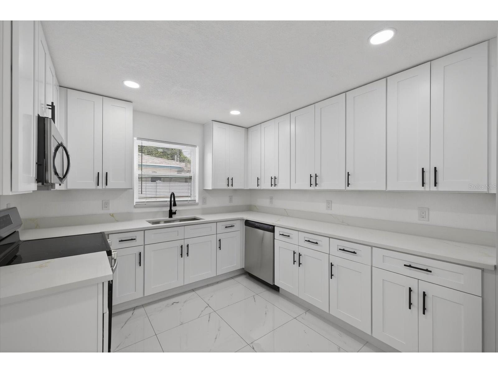 1864 Paradise Lane Clearwater FL 33756 TB8492743 image32