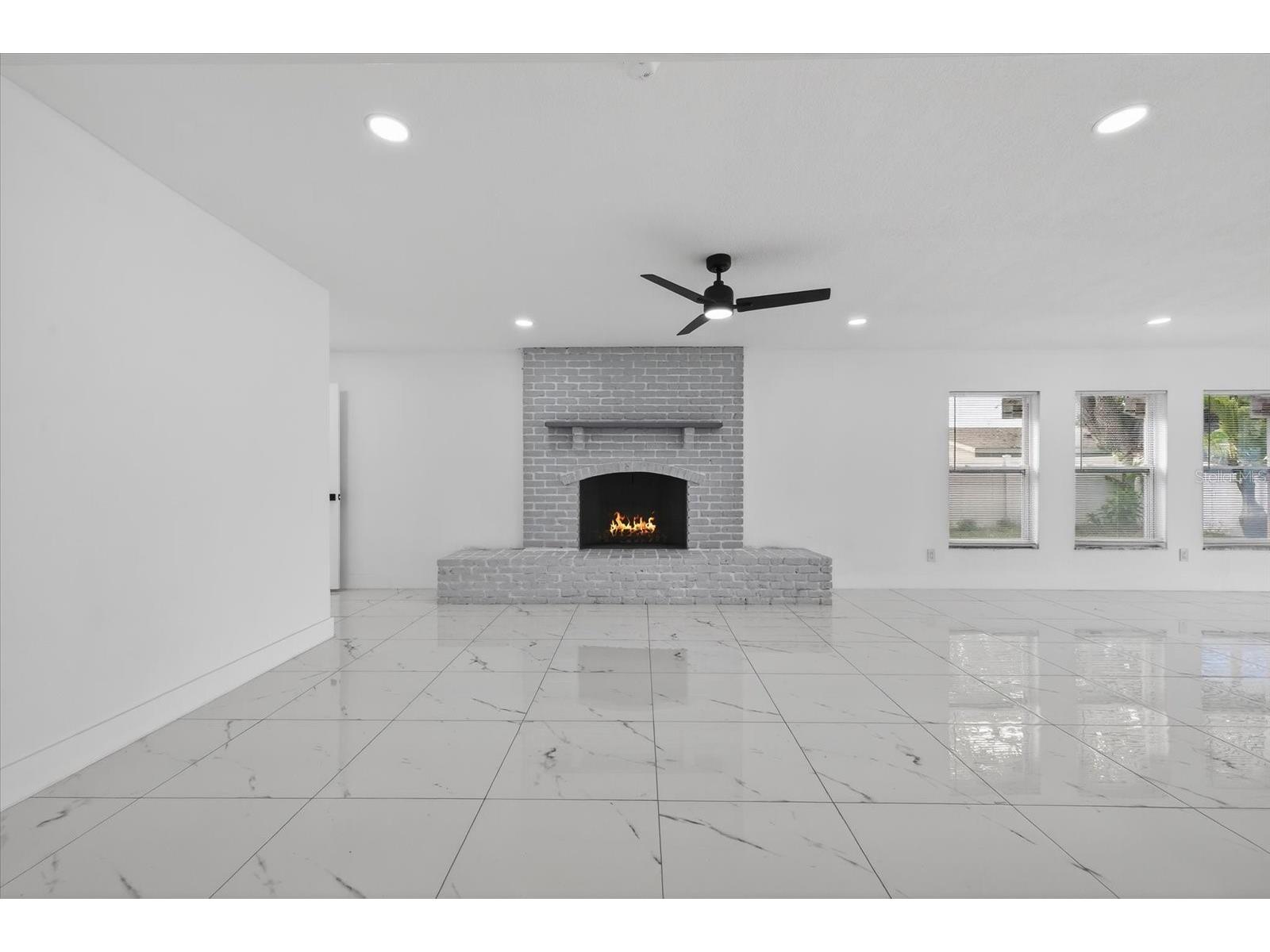 1864 Paradise Lane Clearwater FL 33756 TB8492743 image33