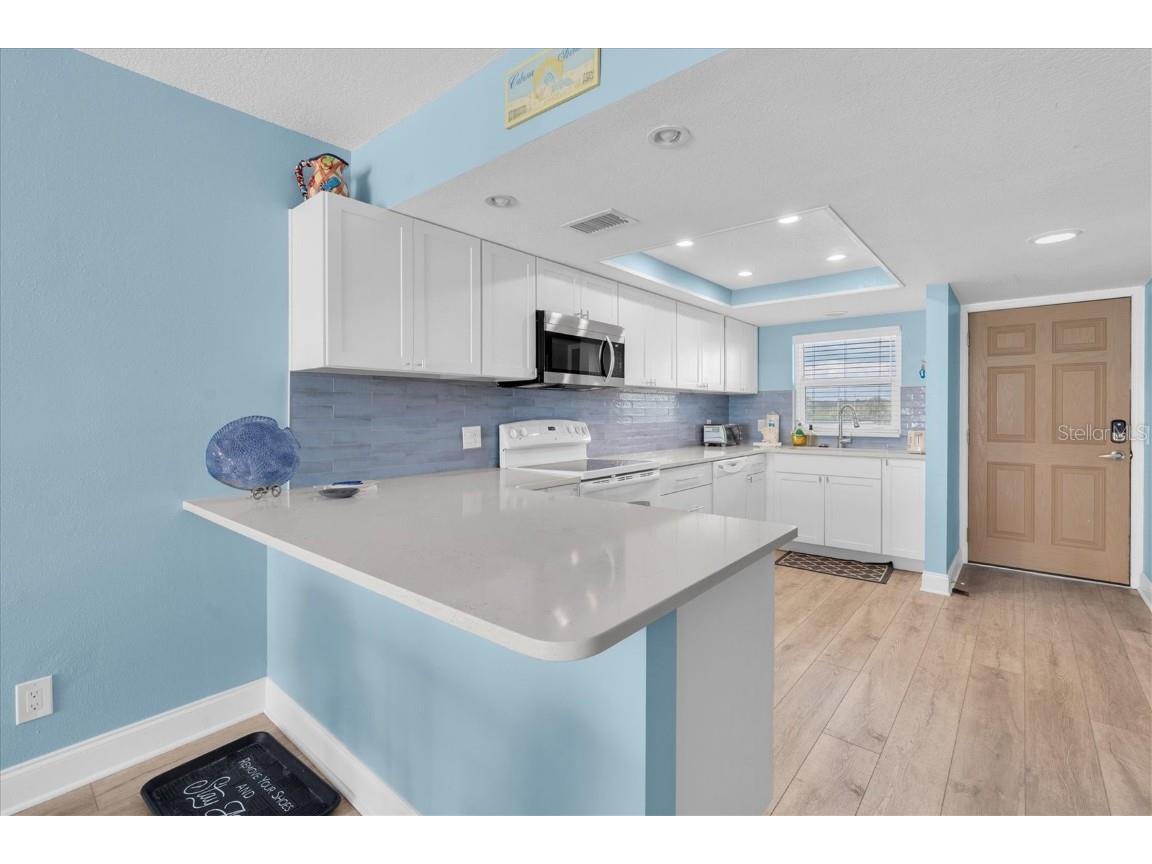 18650 Gulf Boulevard #203 Indian Shores FL 33785 - GULF OF MEXICO TB8382145 image4