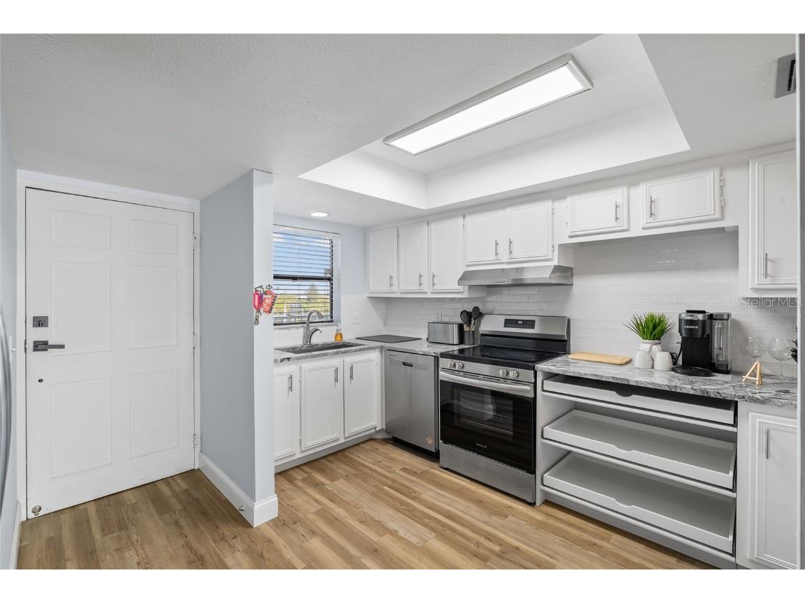 18650 Gulf Boulevard #402 Indian Shores FL 33785 - GULF OF MEXICO TB8446074 image4