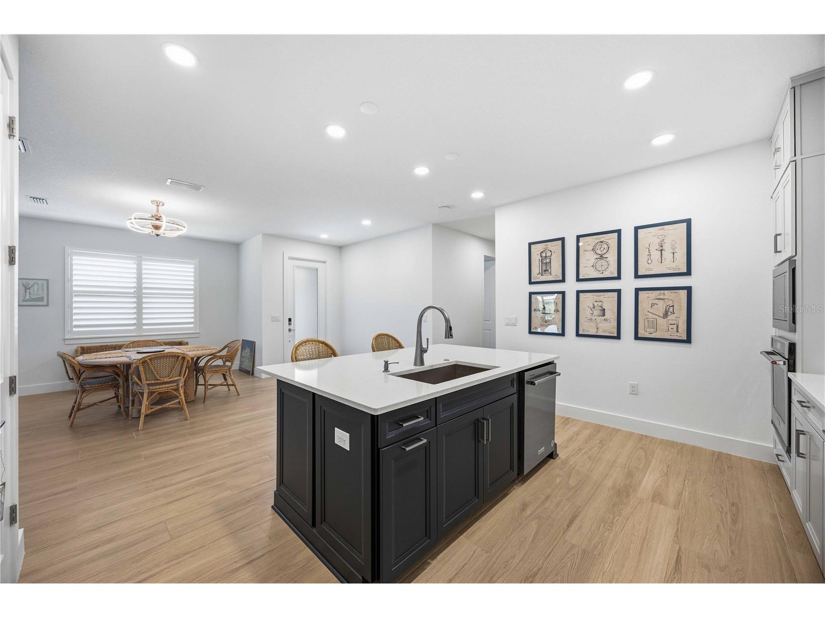 18652 Dayspring Place Venice FL 34293 A4691456 image11
