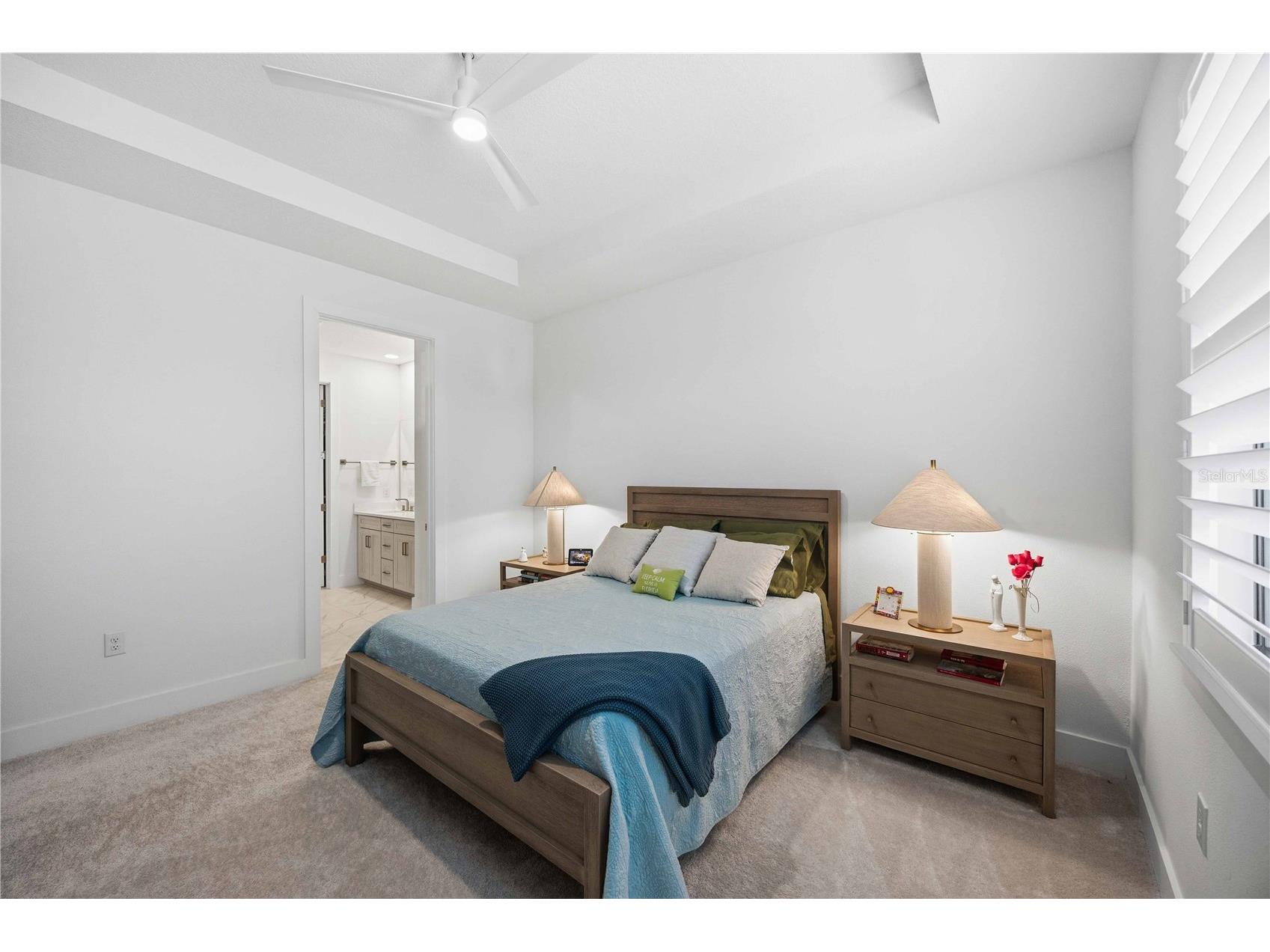 18652 Dayspring Place Venice FL 34293 A4691456 image23