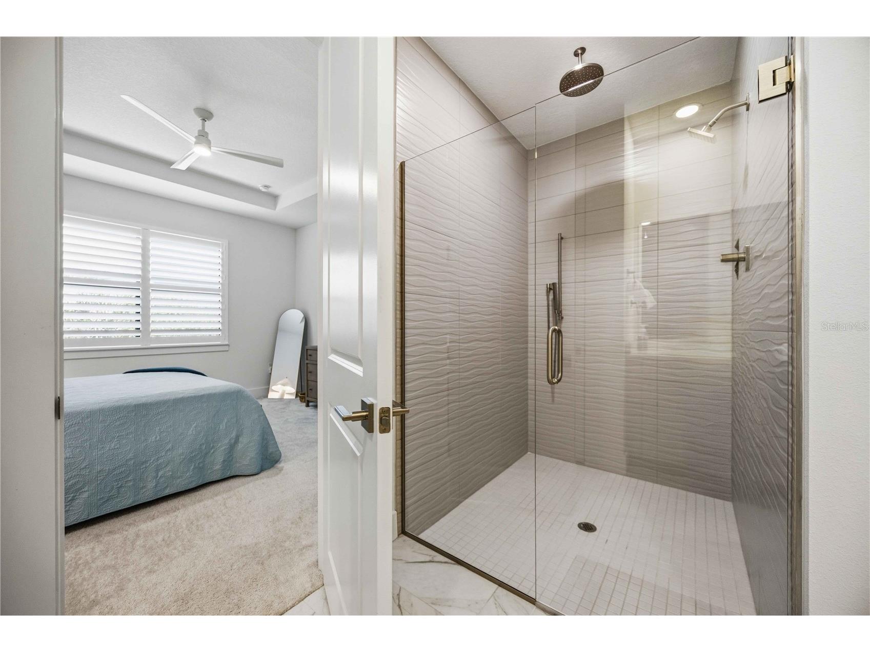 18652 Dayspring Place Venice FL 34293 A4691456 image26