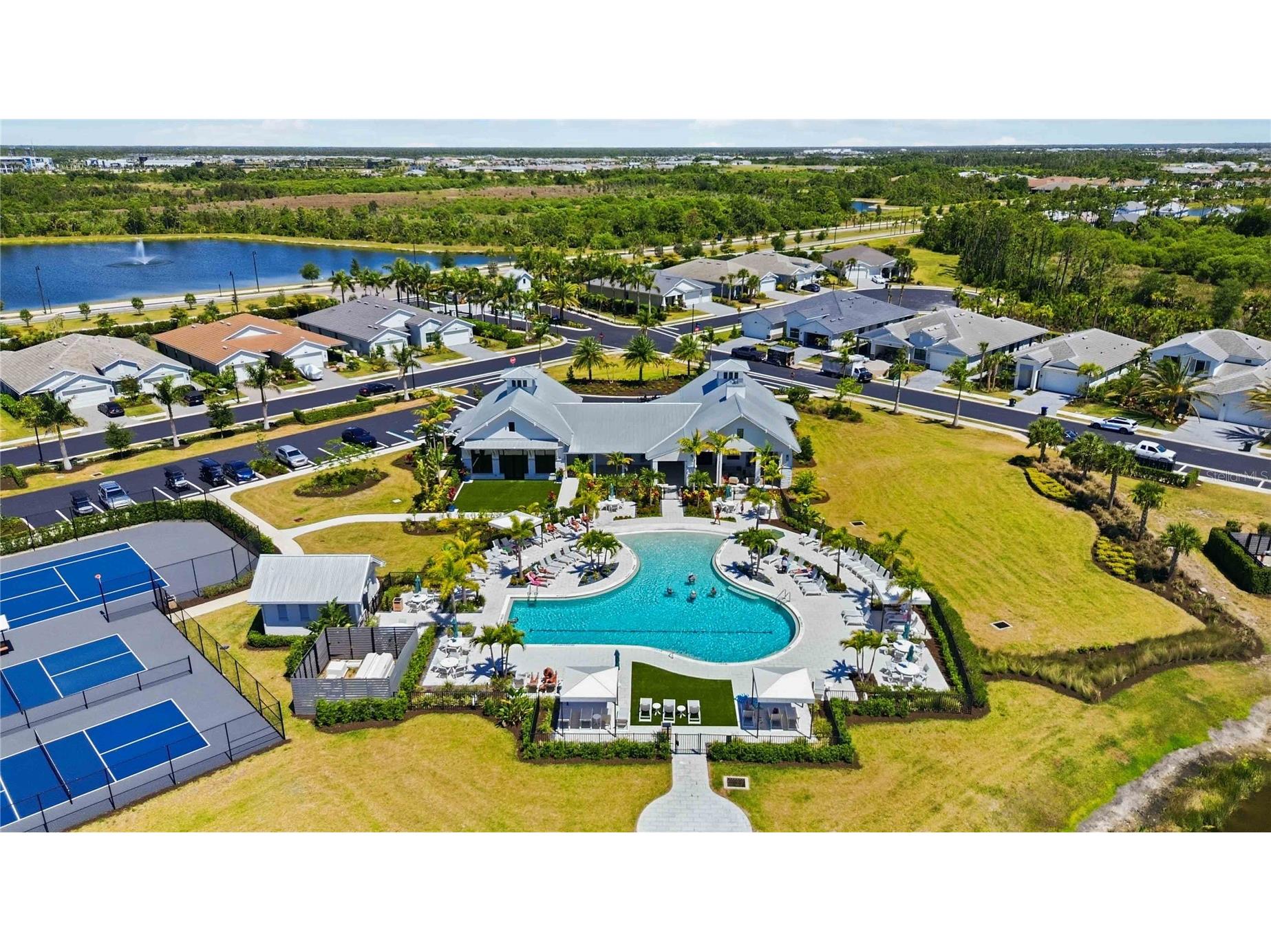 18652 Dayspring Place Venice FL 34293 A4691456 image54