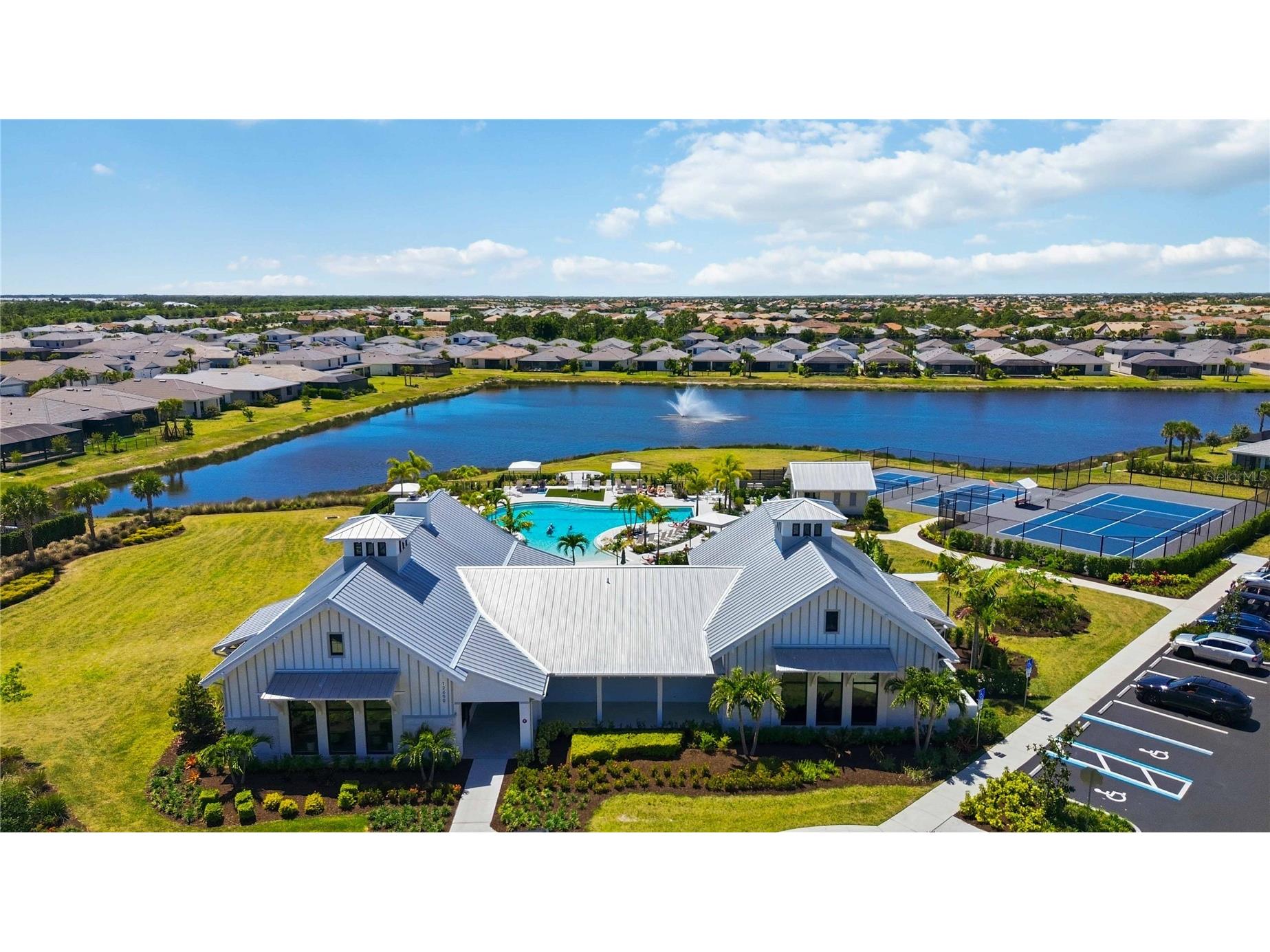 18652 Dayspring Place Venice FL 34293 A4691456 image56