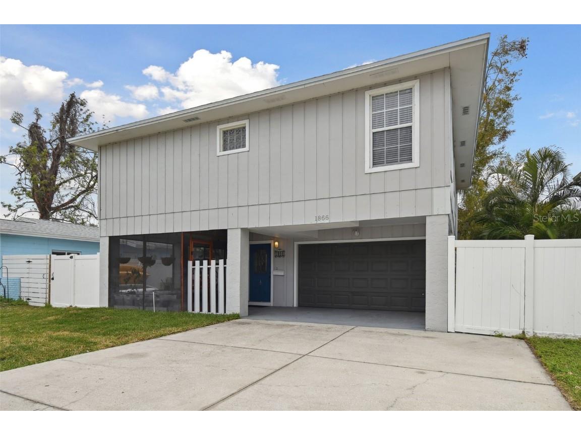 1866 Michigan Avenue NE Saint Petersburg FL 33703 TB8343859 image1