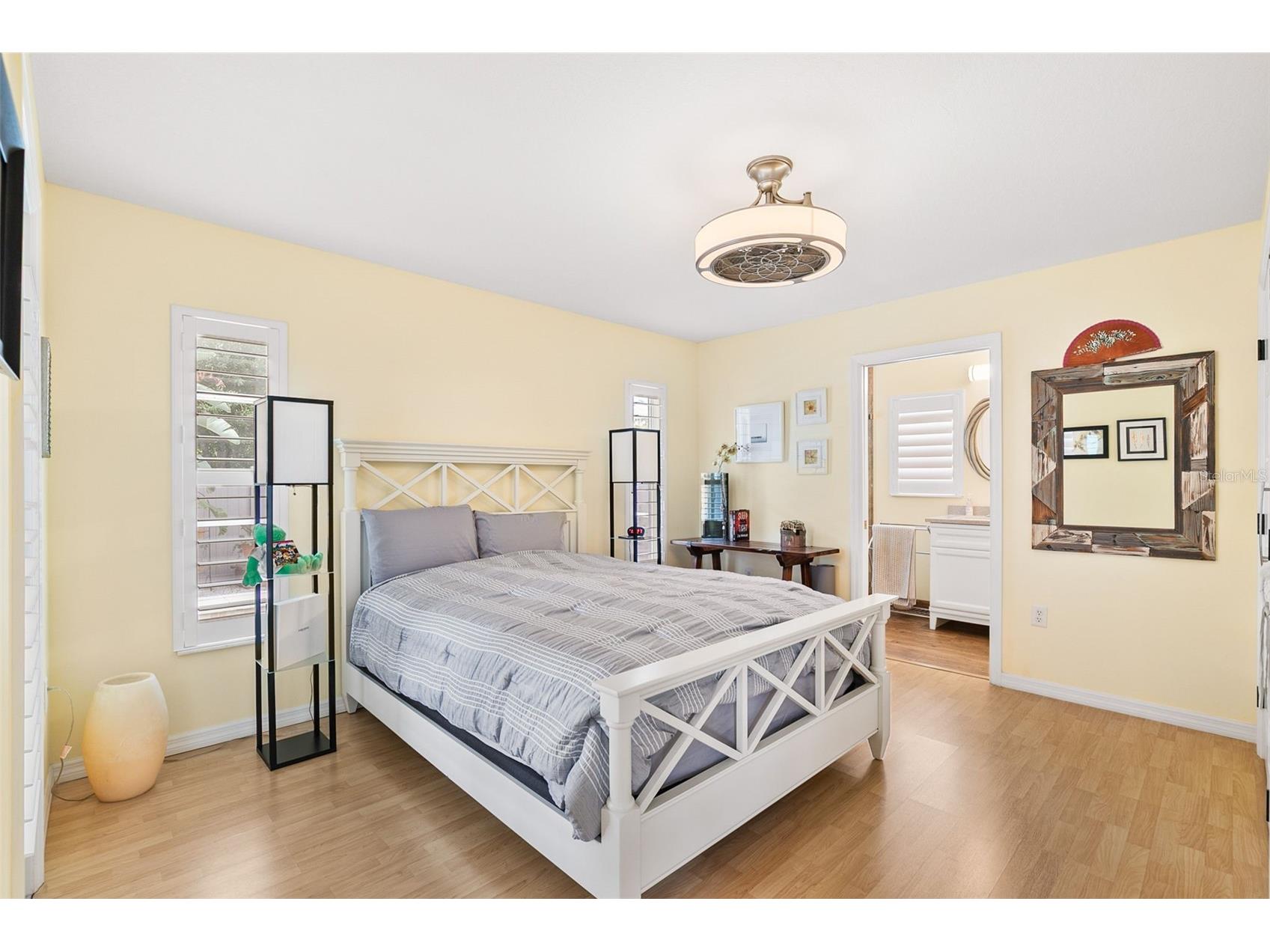 1866 Vamo Drive Sarasota FL 34231 A4691082 image12
