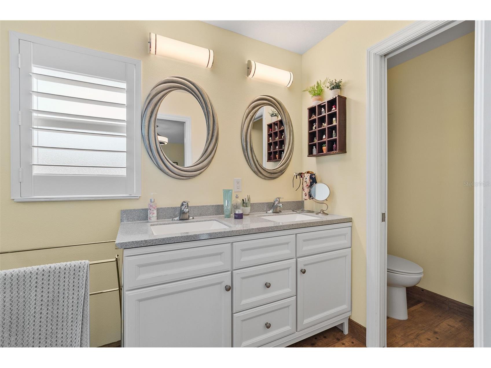1866 Vamo Drive Sarasota FL 34231 A4691082 image14