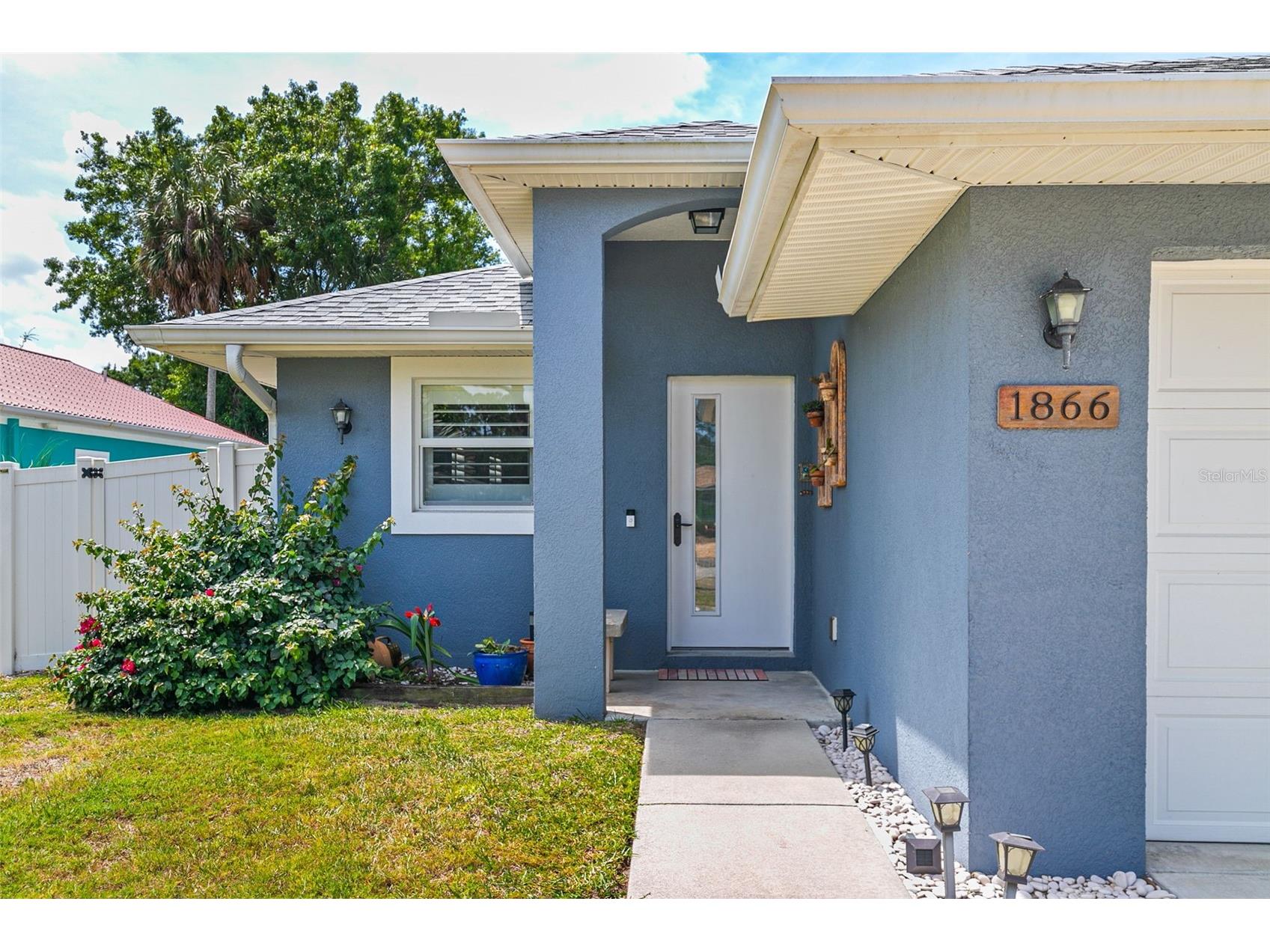 1866 Vamo Drive Sarasota FL 34231 A4691082 image2