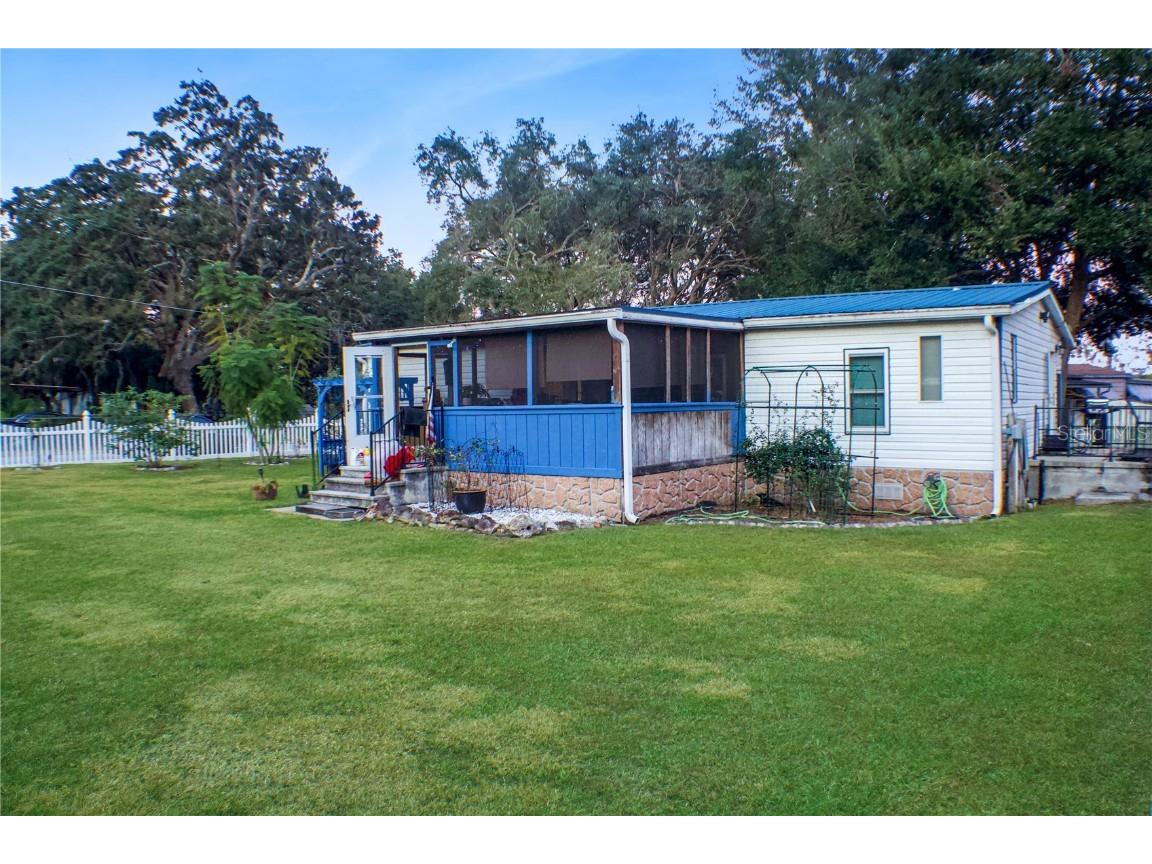 18660 SE 25th Place Ocklawaha FL 32179 O6265960 image1