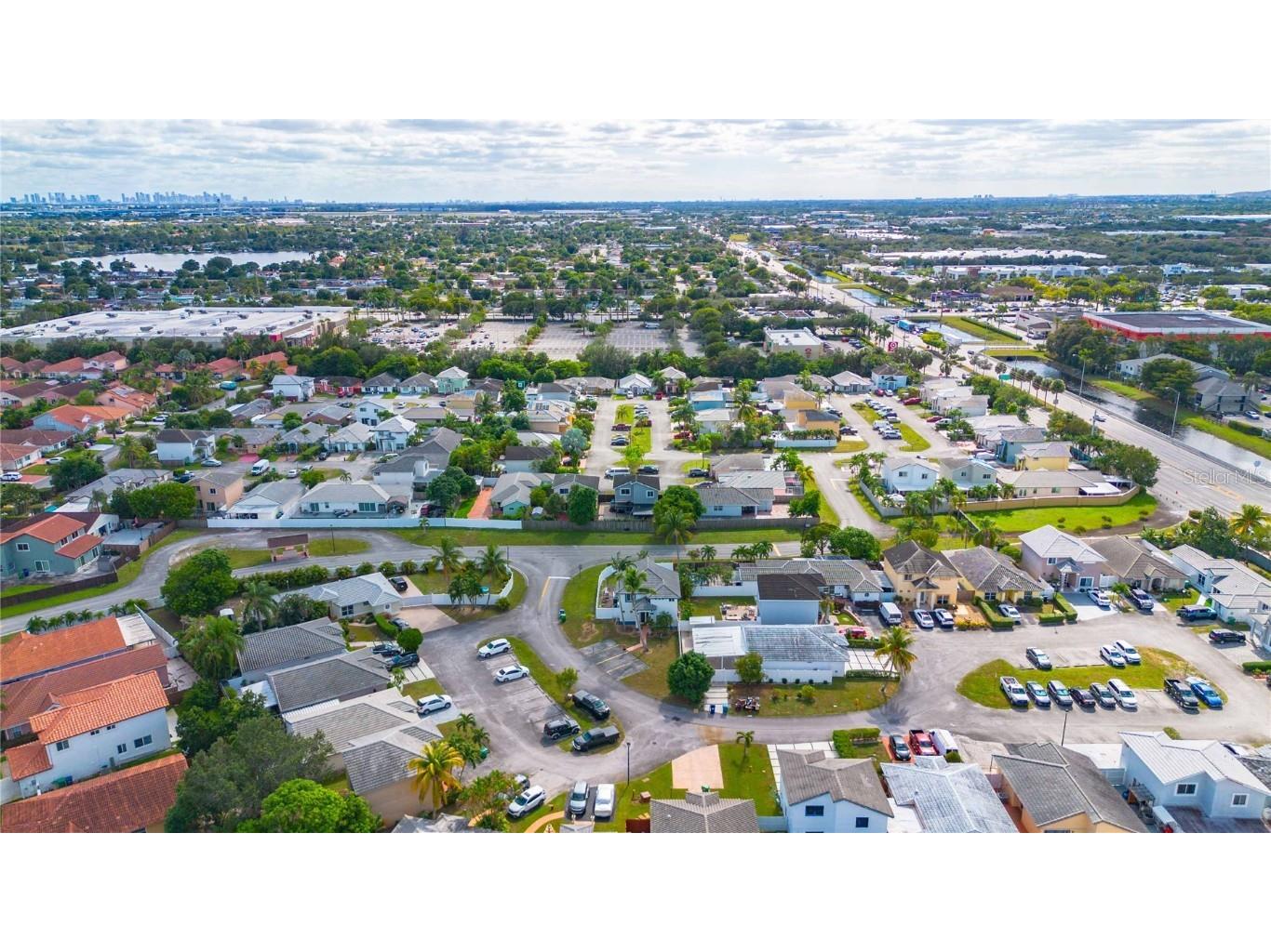 18662 NW 56th Avenue Miami Gardens FL 33055 TB8448182 image46