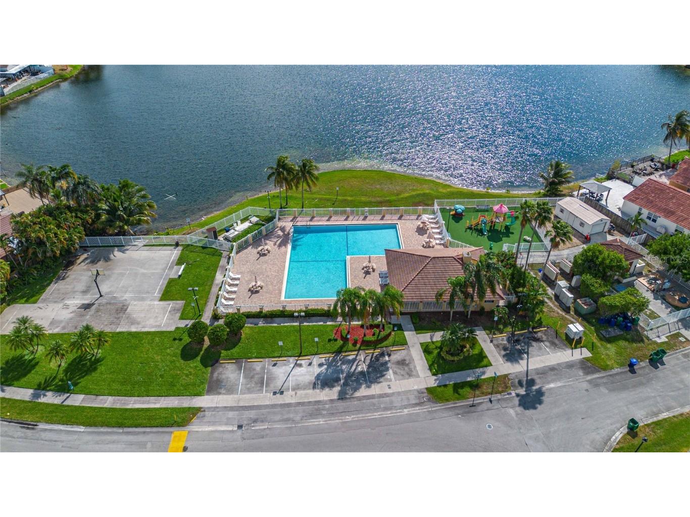 18662 NW 56th Avenue Miami Gardens FL 33055 TB8448182 image47