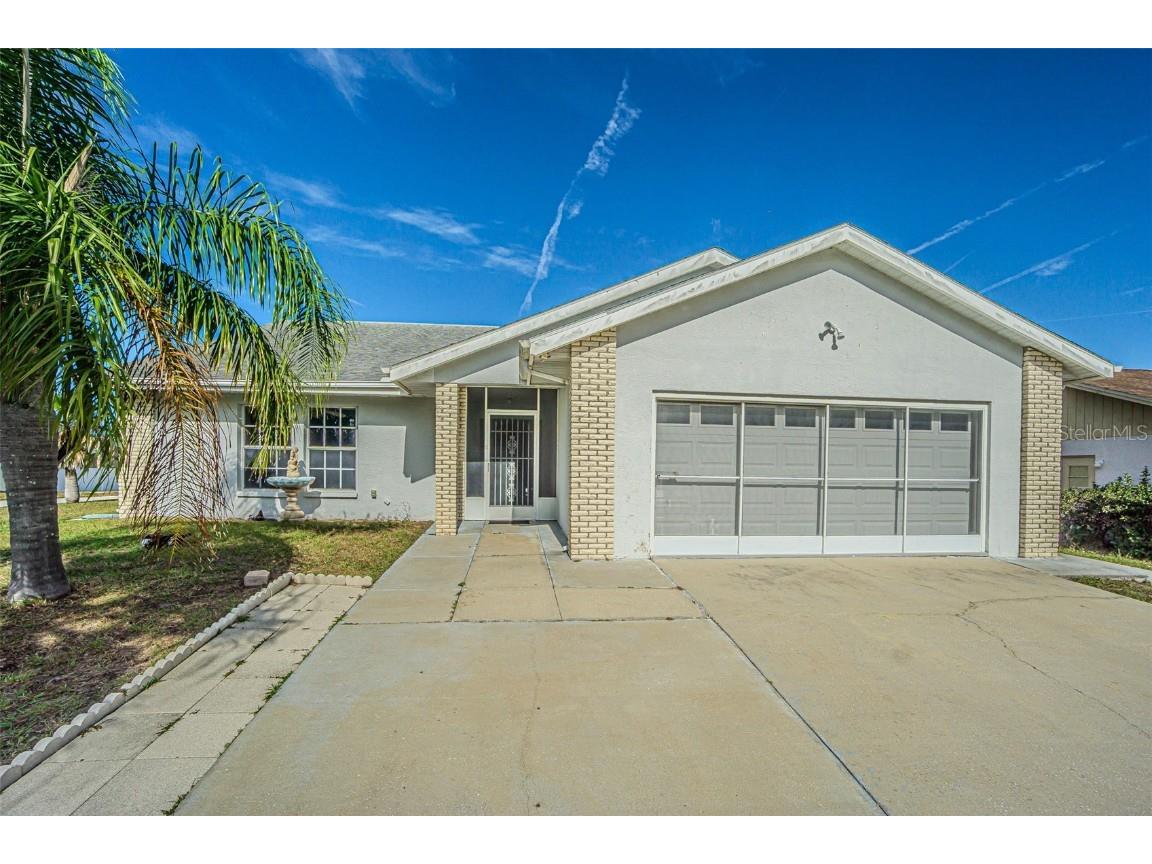 18664 White Pine Circle Hudson FL 34667 TB8455238 image1