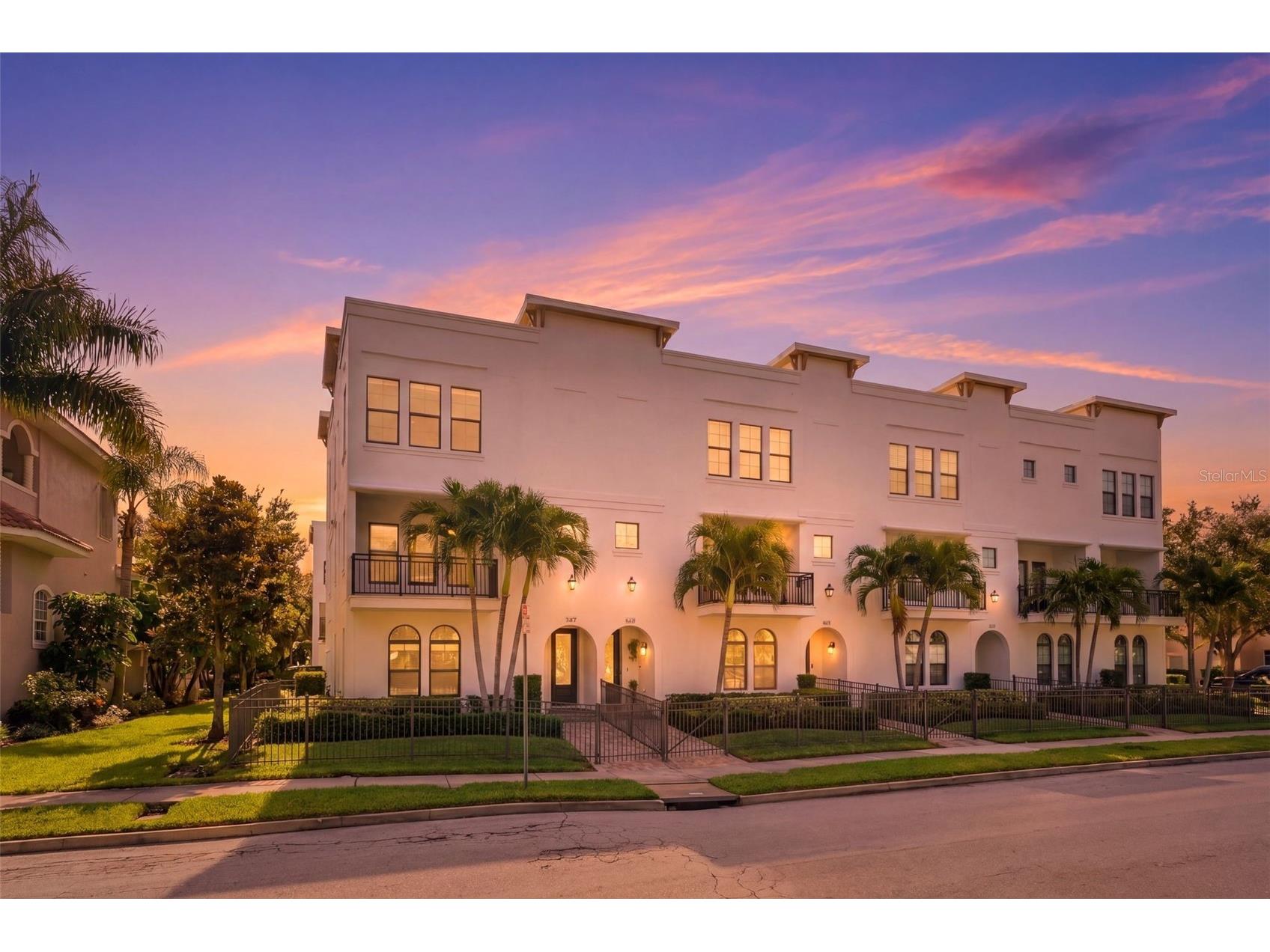 1867 5th Street N Saint Petersburg FL 33704 - Crescent TB8513195 image1