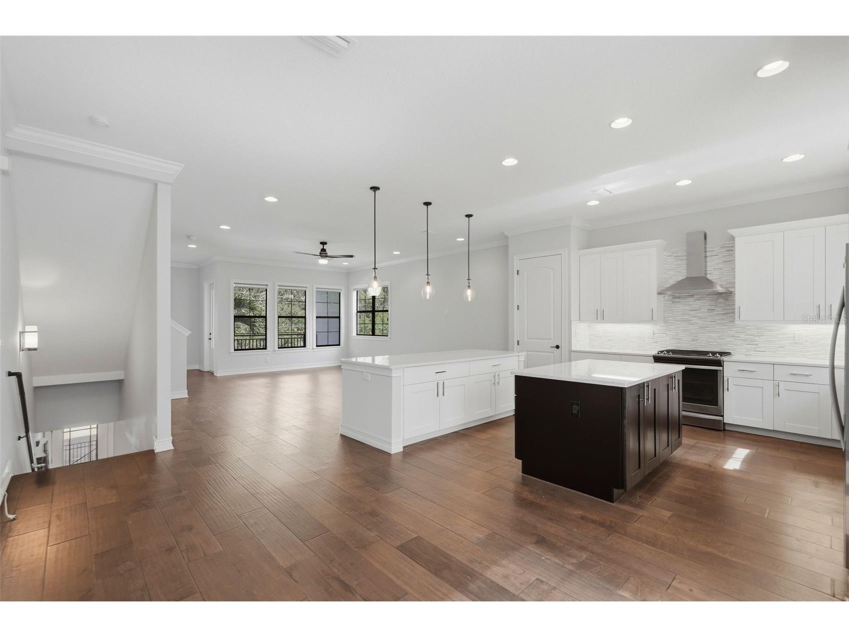 1867 5th Street N Saint Petersburg FL 33704 - Crescent TB8513195 image18