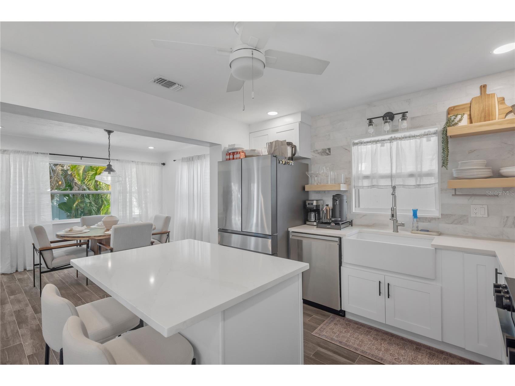 1867 Maryland Avenue NE Saint Petersburg FL 33703 A4684795 image9