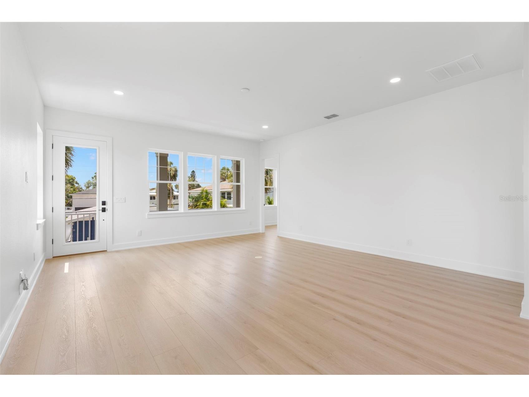 1868 Mississippi Avenue NE Saint Petersburg FL 33703 TB8521432 image19