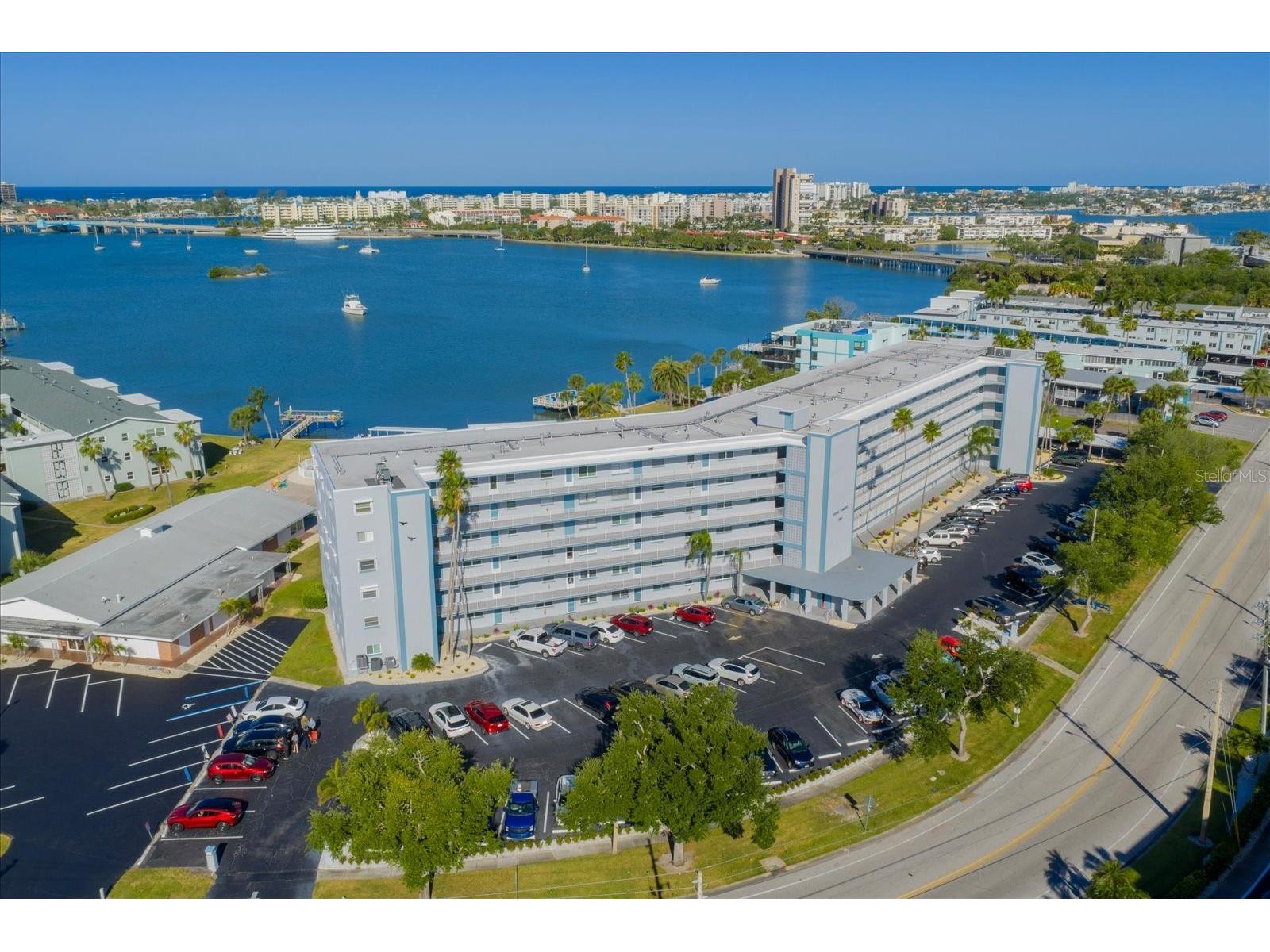 1868 Shore Drive S #104 South Pasadena FL 33707 - BOCA CIEGA BAY TB8503713 image2