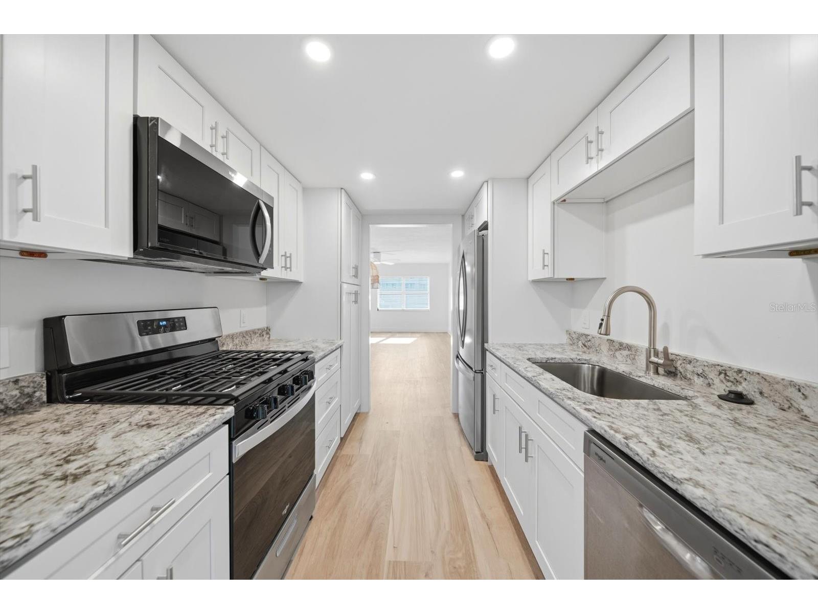 1868 Shore Drive S #104 South Pasadena FL 33707 - BOCA CIEGA BAY TB8503713 image5