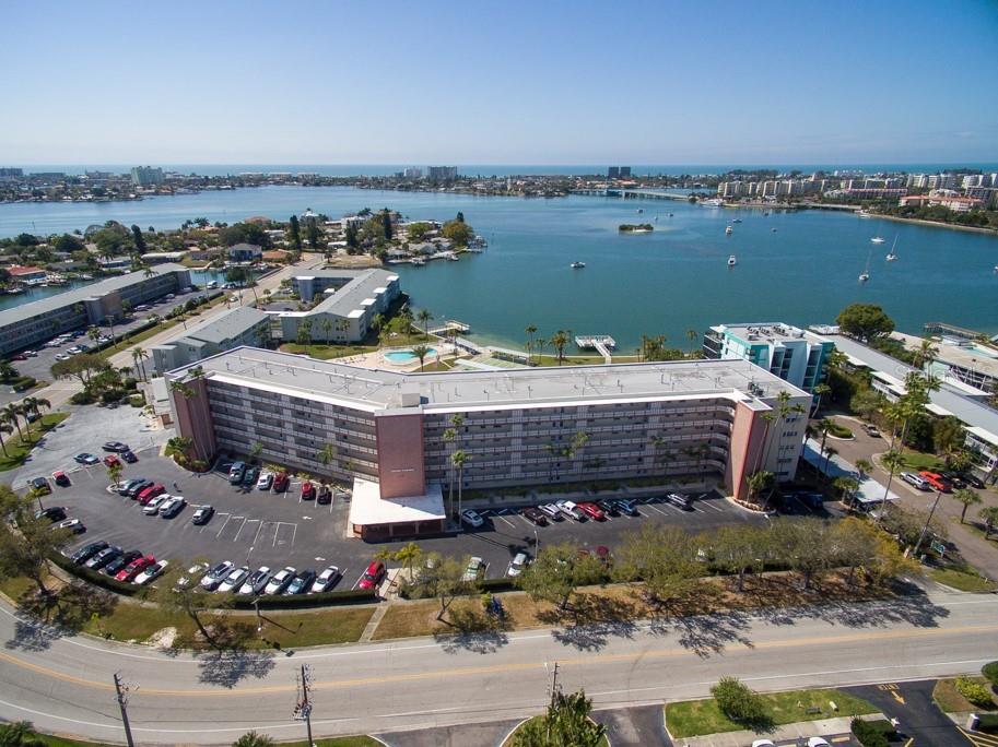 1868 Shore Drive S #414 South Pasadena FL 33707 - BOCA CIEGA BAY T3357799 image1