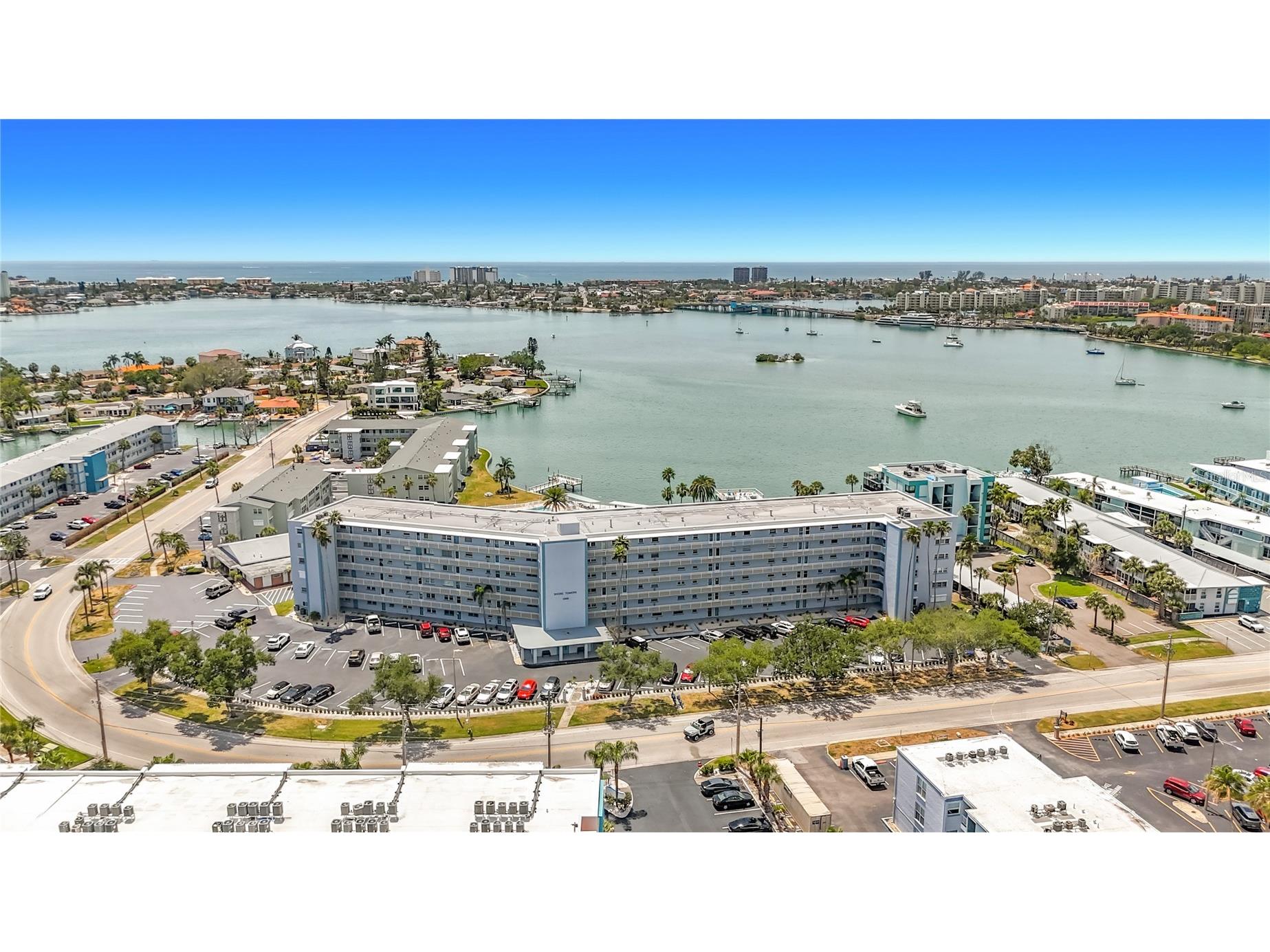 1868 Shore Drive S #503 South Pasadena FL 33707 W7885178 image5