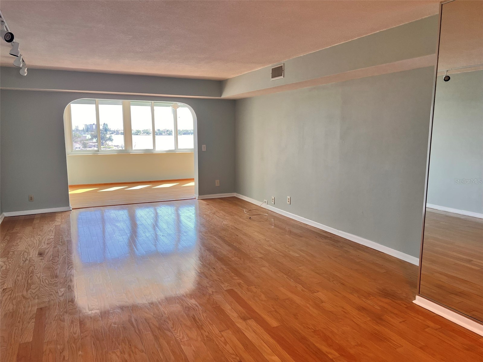 1868 Shore Drive S #607 South Pasadena FL 33707 TB8511670 image9