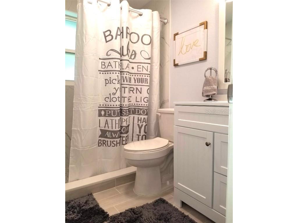 1868 Wharf Road Sarasota FL 34231 A4673255 image17