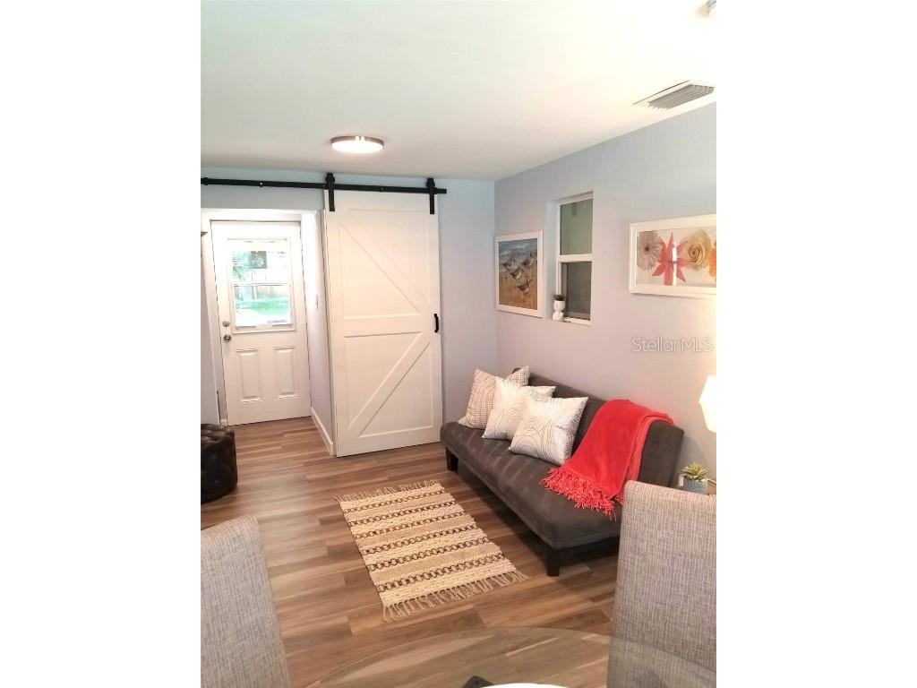 1868 Wharf Road Sarasota FL 34231 A4673255 image2