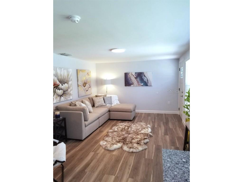 1868 Wharf Road Sarasota FL 34231 A4673255 image21