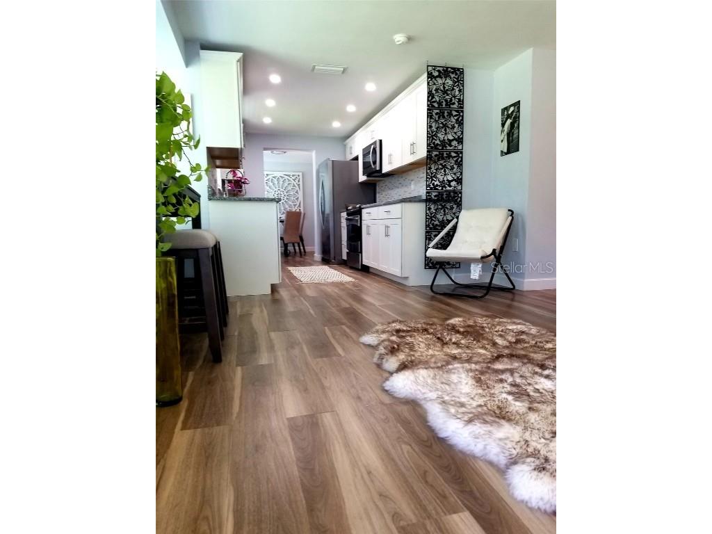 1868 Wharf Road Sarasota FL 34231 A4673255 image3