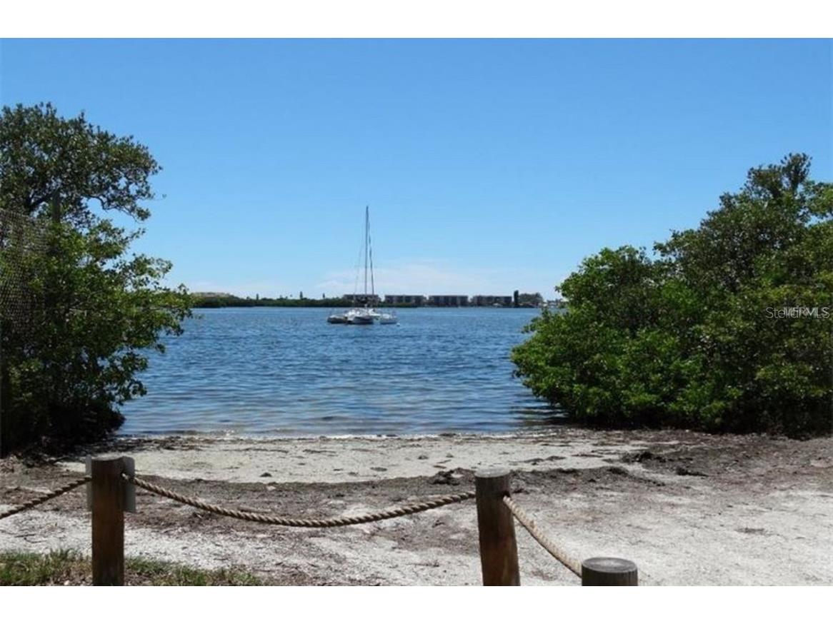 1868 Wharf Road Sarasota FL 34231 A4673255 image35
