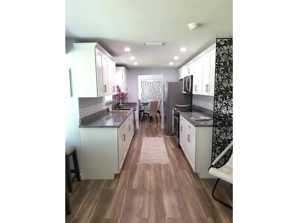 1868 Wharf Road Sarasota FL 34231 A4673255 image5