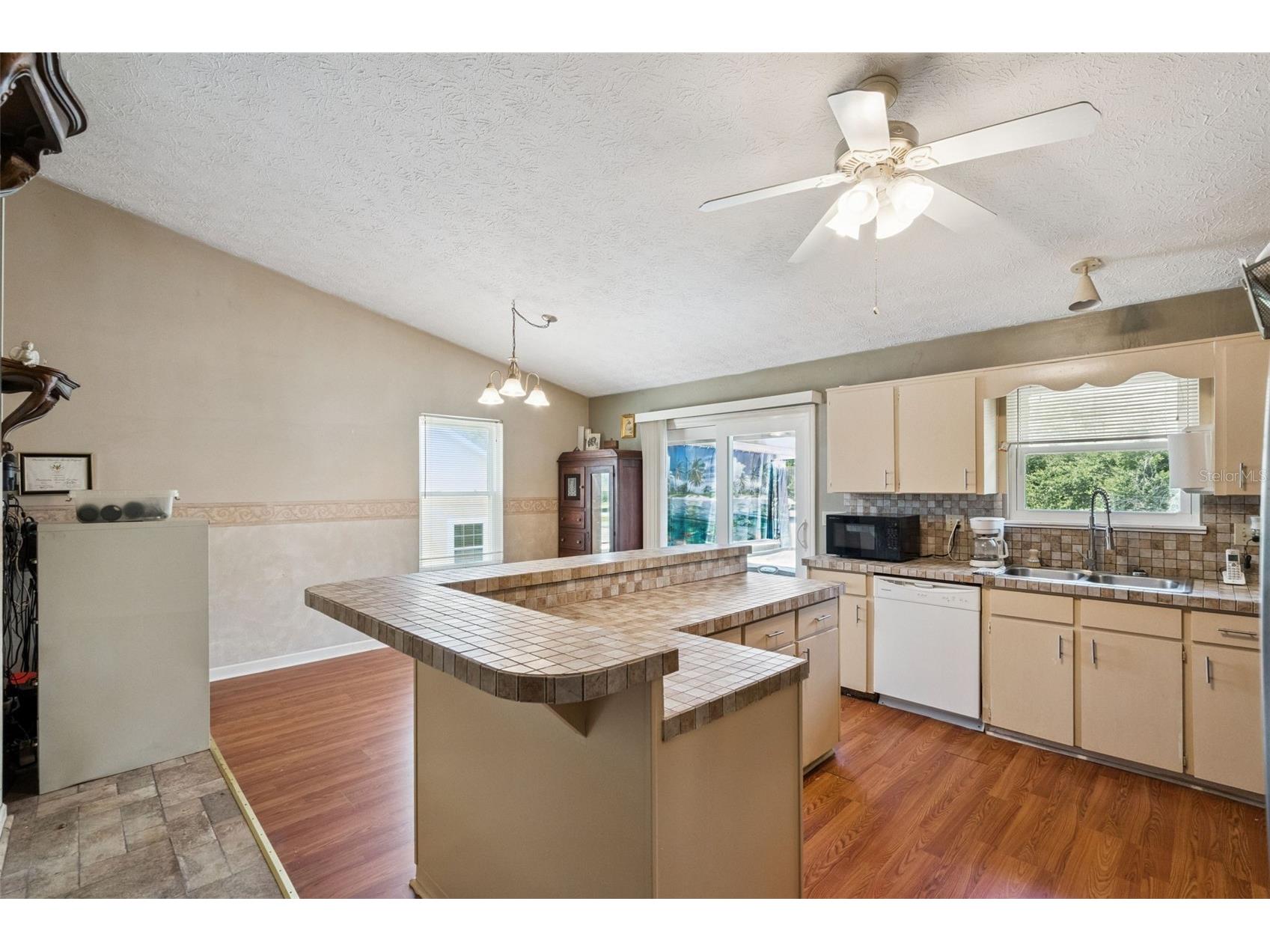 1869 Kings Point Boulevard Kissimmee FL 34744 O6424293 image7